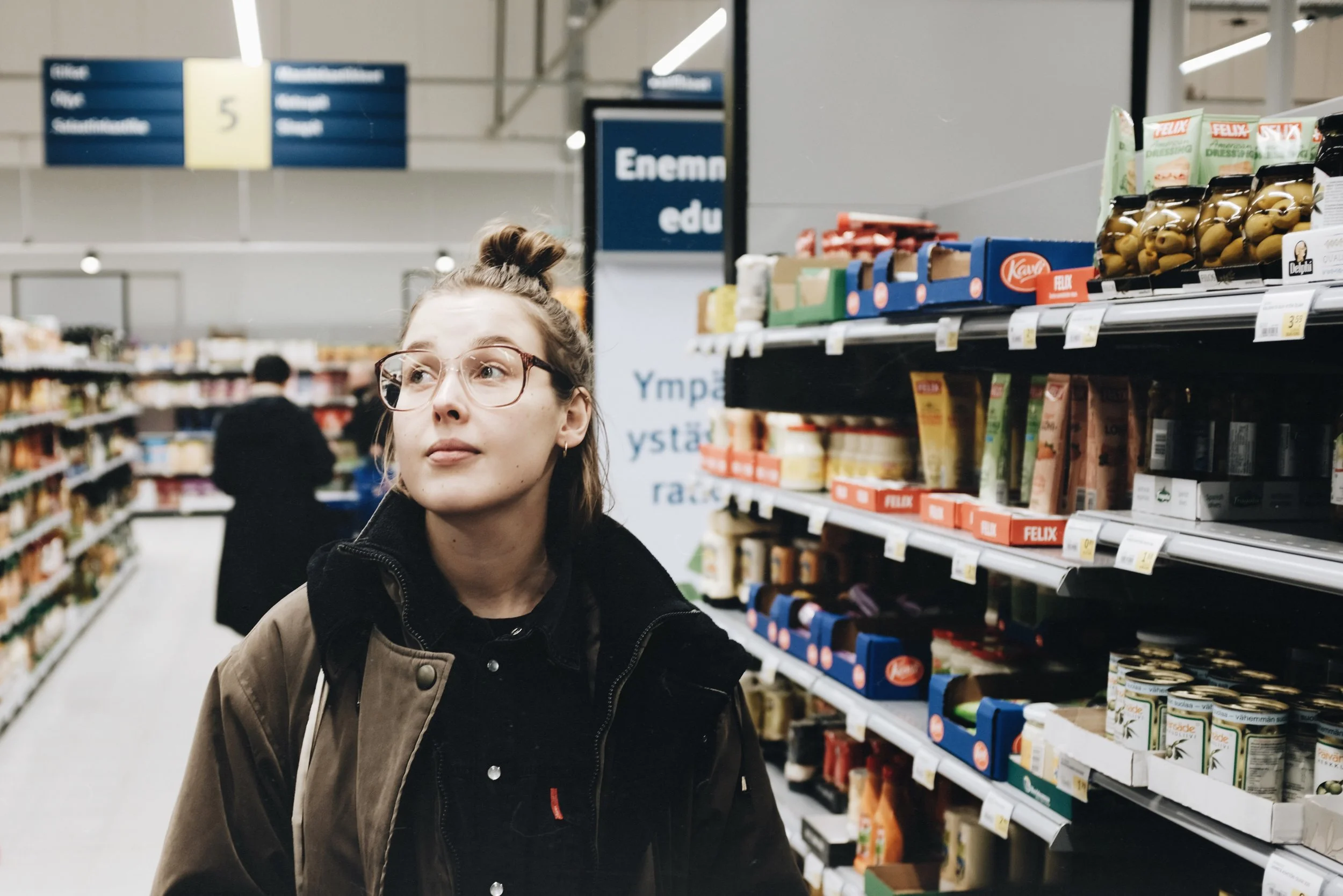 annika_shopping.jpg