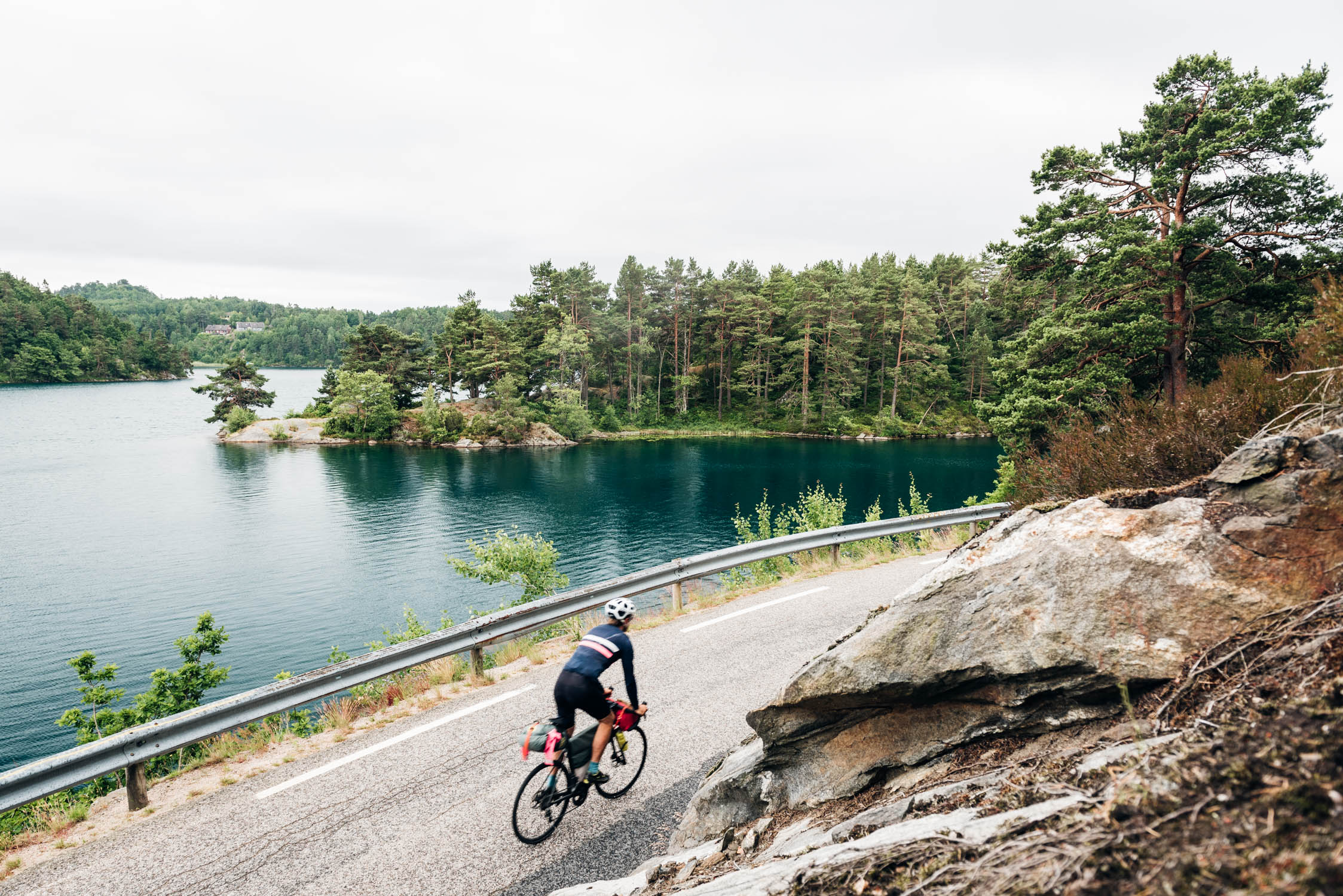 gustav-thuesen-photographer-bikepacking-norway-scandinavia-fine-art-3.jpg