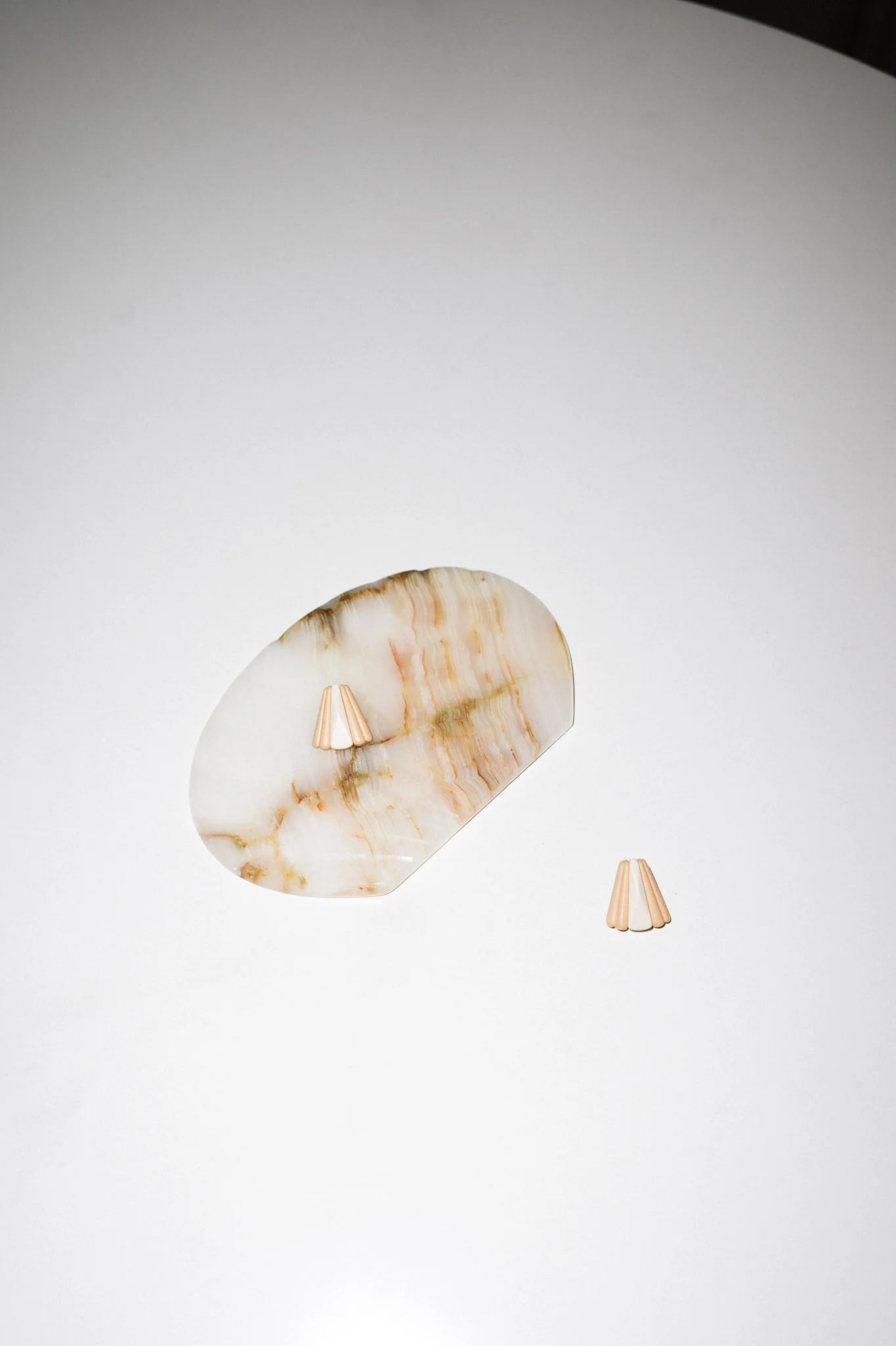 VINTAGE | LIGHT PINK EARRINGS