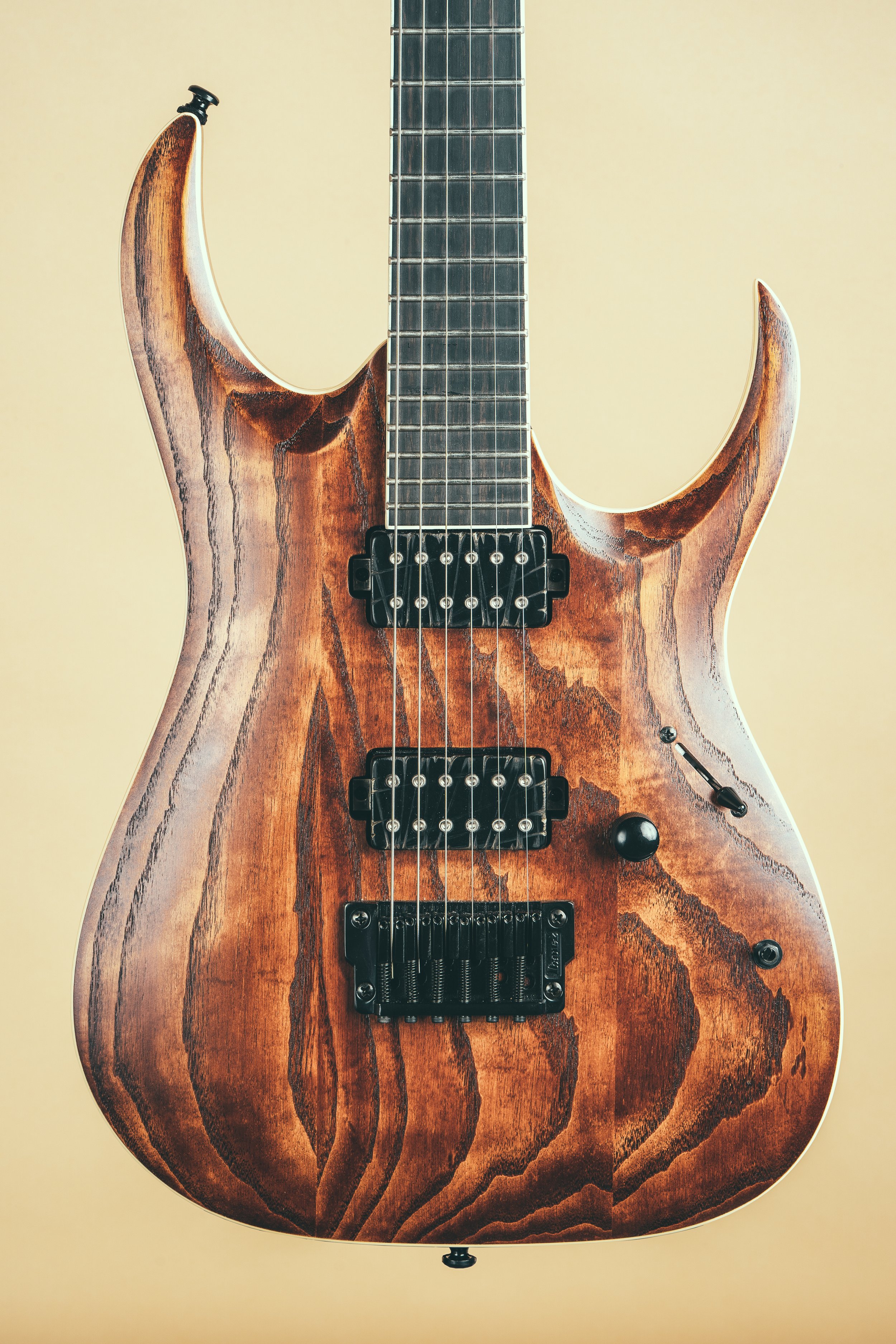 Ibanez Iron Label RGAIX6U