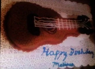 Guitar Cake.jpg