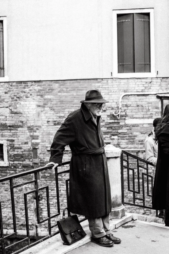 Old man on bridge, Venice