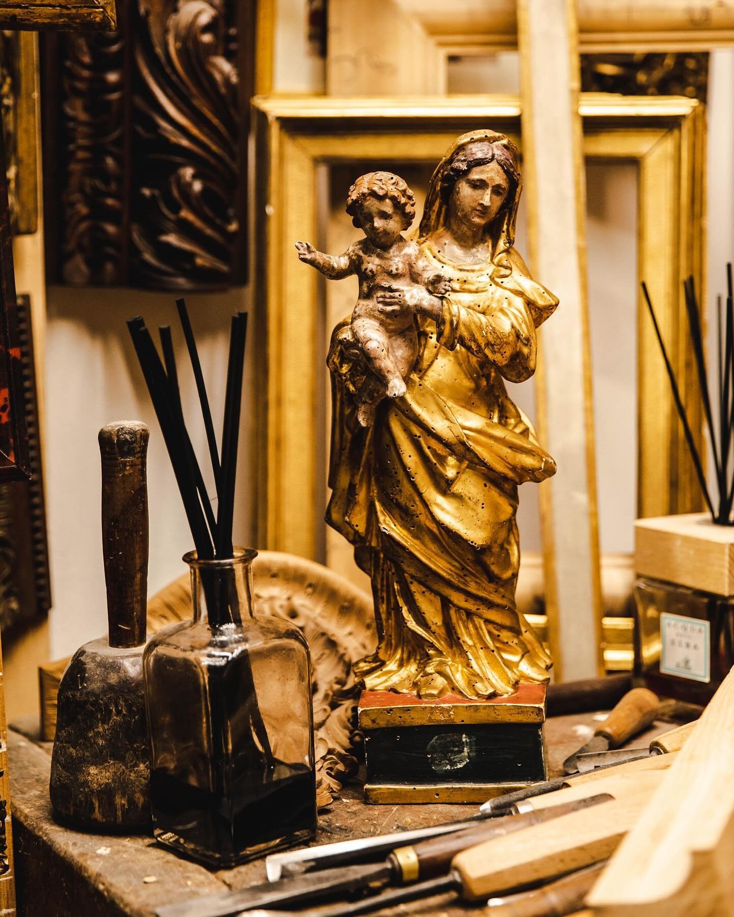 Hand gilded, hand carved with skilled hands that learned it all on their father&rsquo;s knee, art restoration and framing at level that is so rare these days. On the last day of my recent fully immersive photography workshop in Florence, I took my li