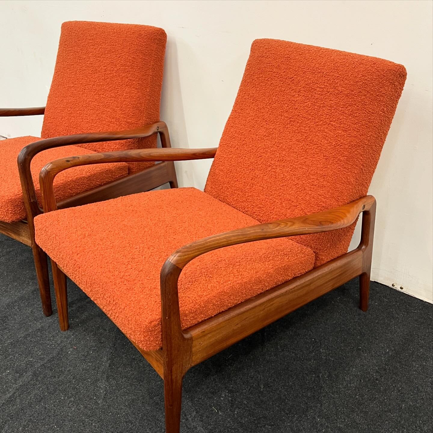 Look at these sexy Scandi delights&hellip; 🧡

We&rsquo;ve had the pleasure to rejuvenate these two chairs that were tired, broken and desperate for some TLC.

Frames strengthened, wired wooled and oiled to bring back their gorgeous grain. New Pirell