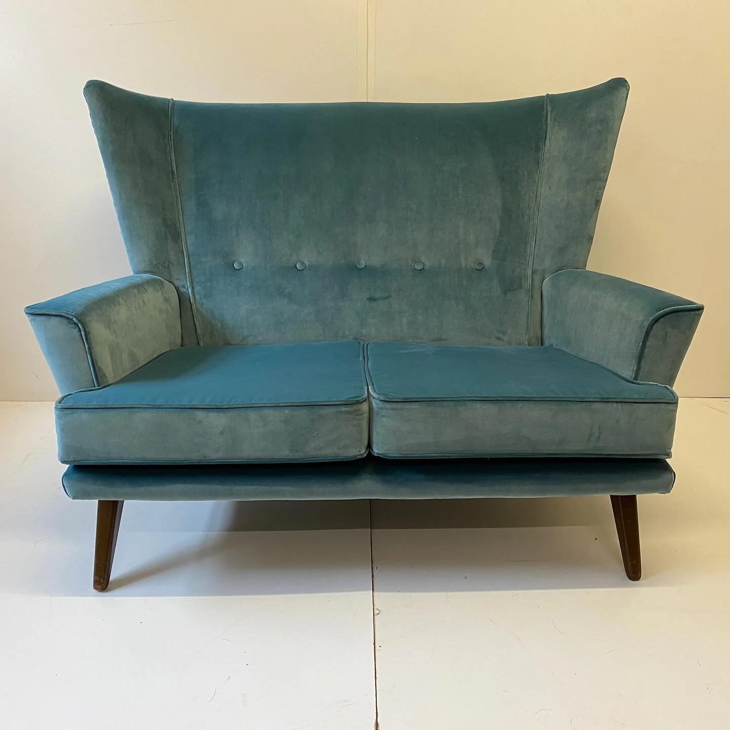 Time hop 🕰️ ⬅️ - 2020

A total rework for this vintage two seater, this time five years ago 

Before &amp; After / Swipe&hellip;