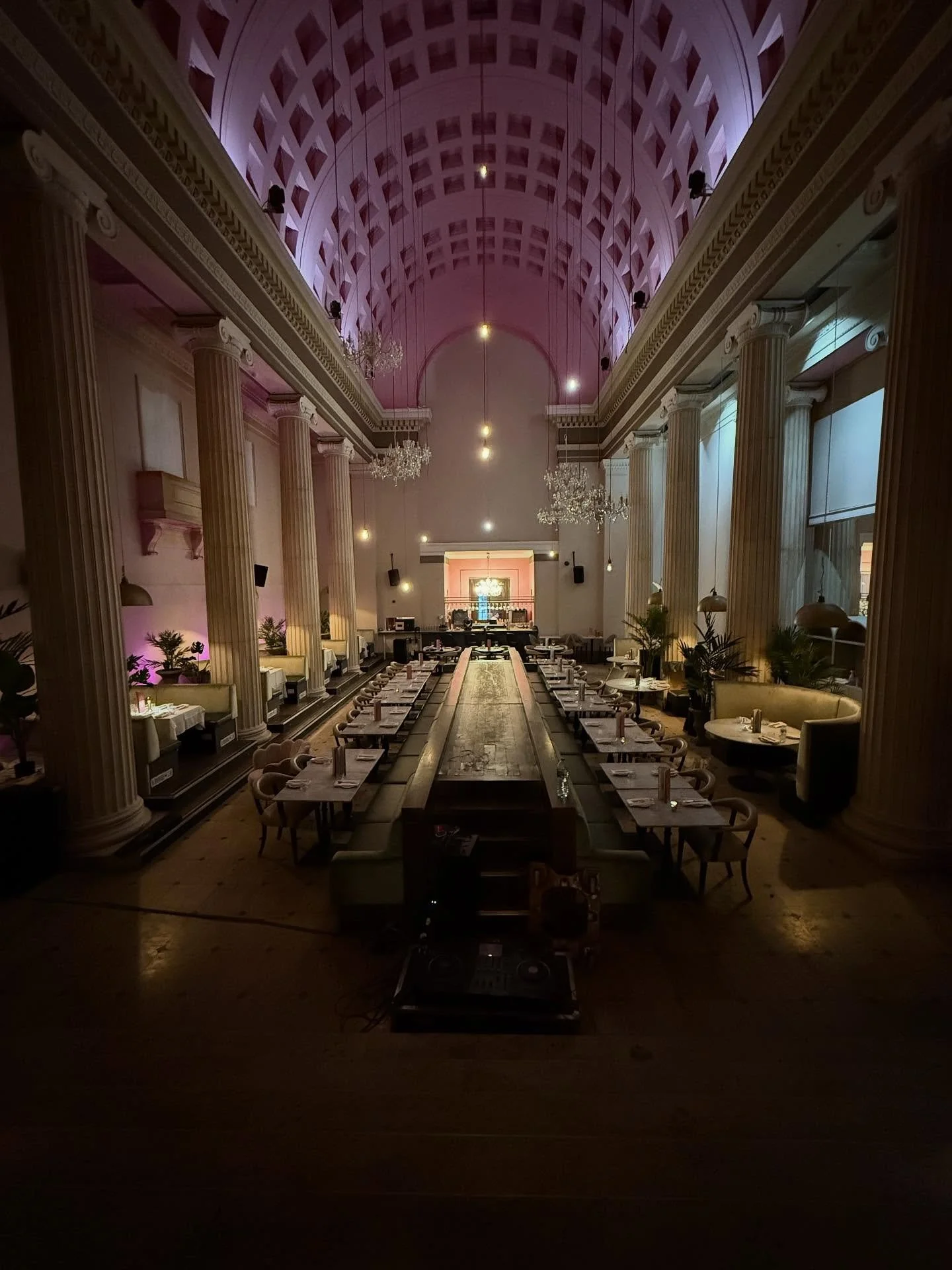 A few snaps of the new look @menagerie_restaurant that we installed last week in their new grand home that is Manchester Hall

We switched the typical fluted style to a piped &lsquo;cushion&rsquo; style for the four large horseshoe booths. New foams 