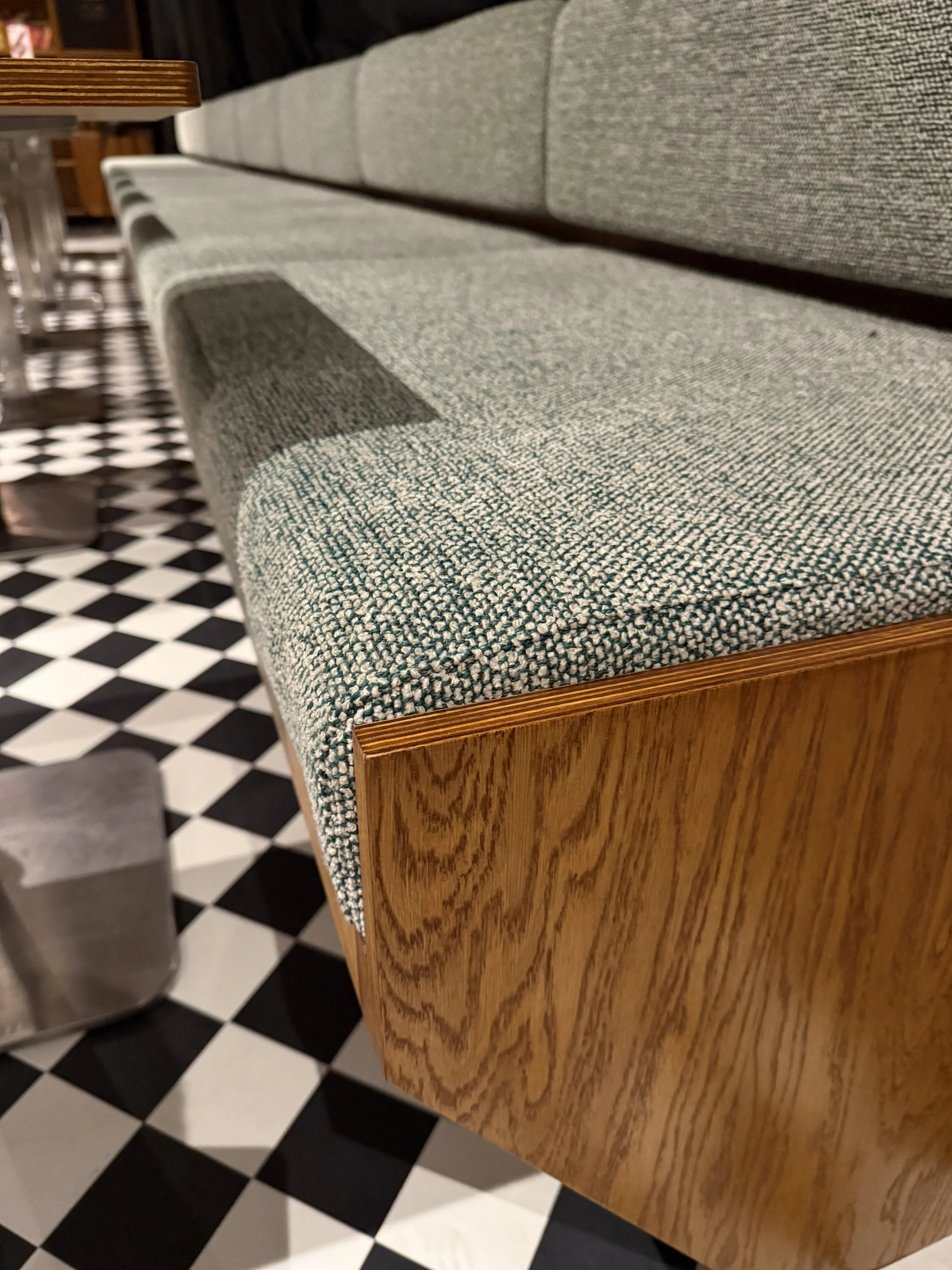 A collaboration with M3 Industries who were commissioned to design the frame to the client’s brief: an extended banquette with a mid-century aesthetic and lounge feel.