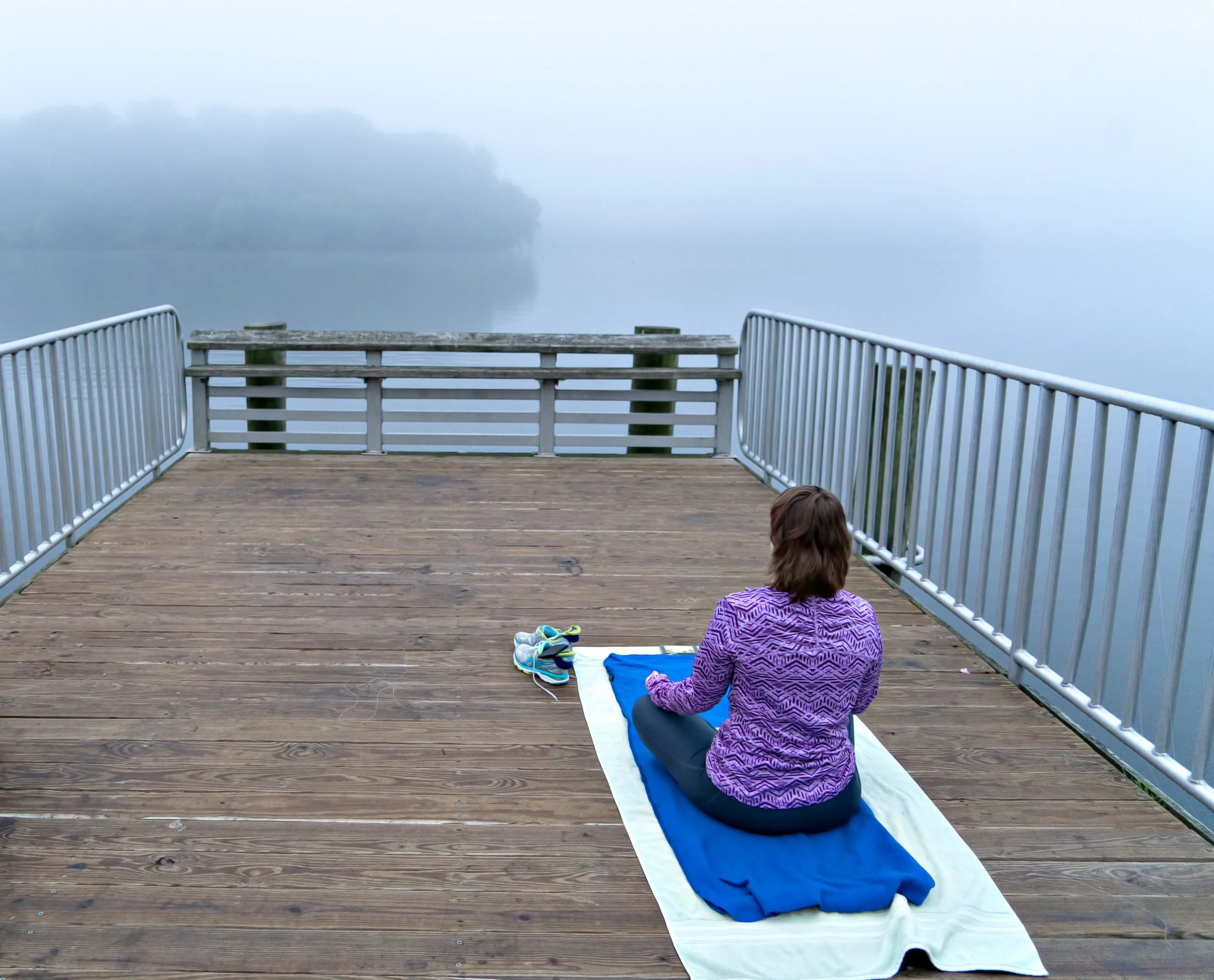 Burke Lake Park, Fog and Yoga, why not?