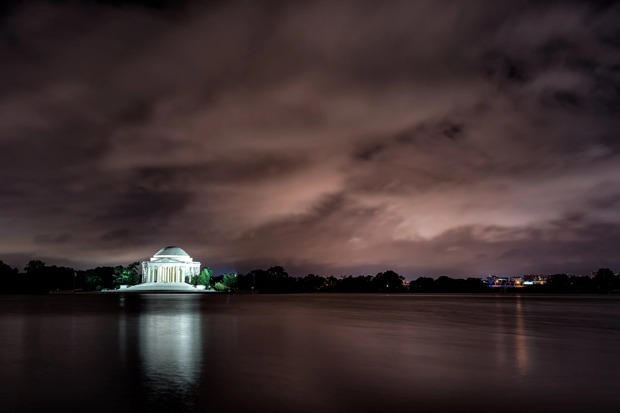 From the edge of the Tidal Basin by the Paddle Board parking lot just after 4am