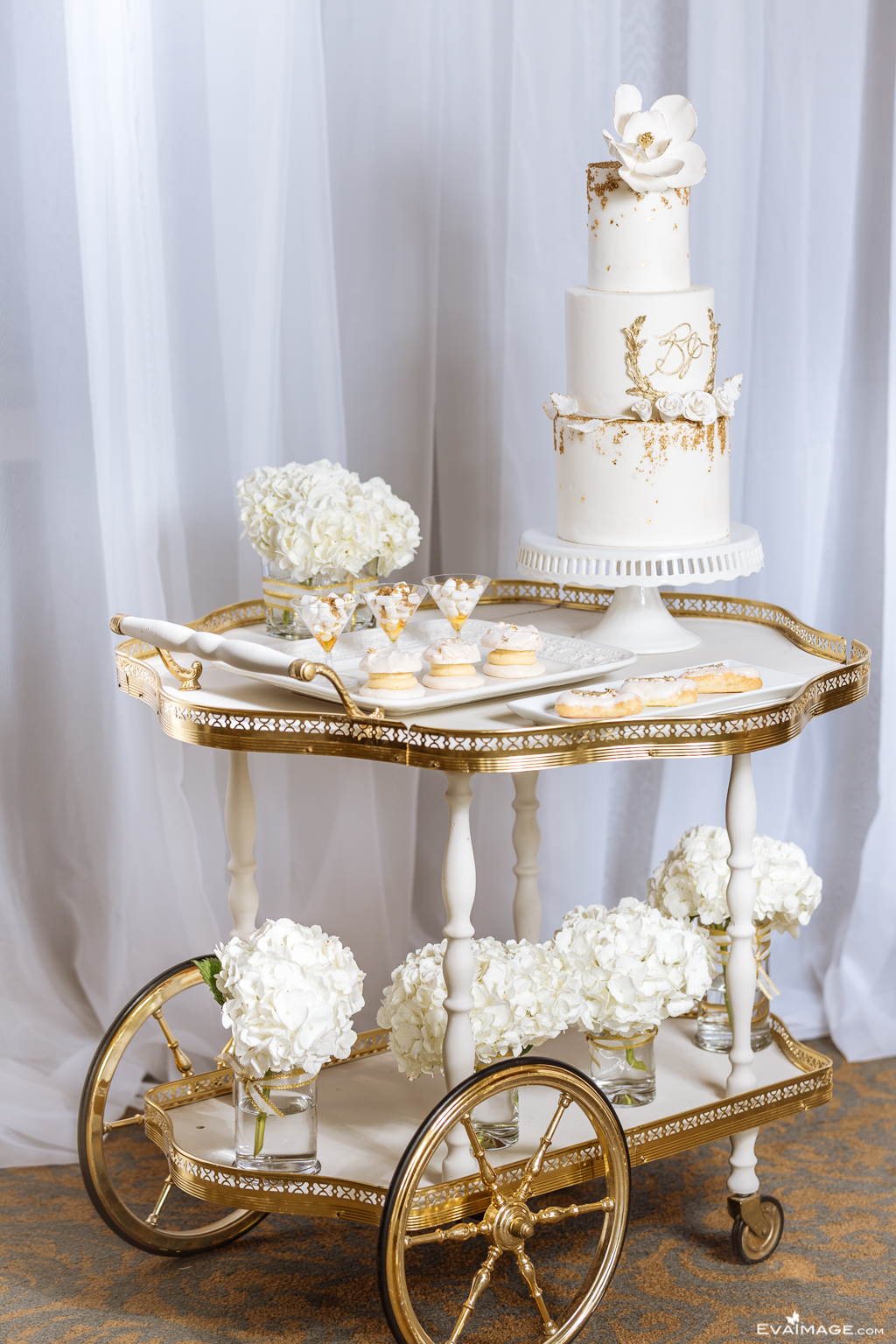 Savoy Event Venue Gold and White Wedding Inspiration
