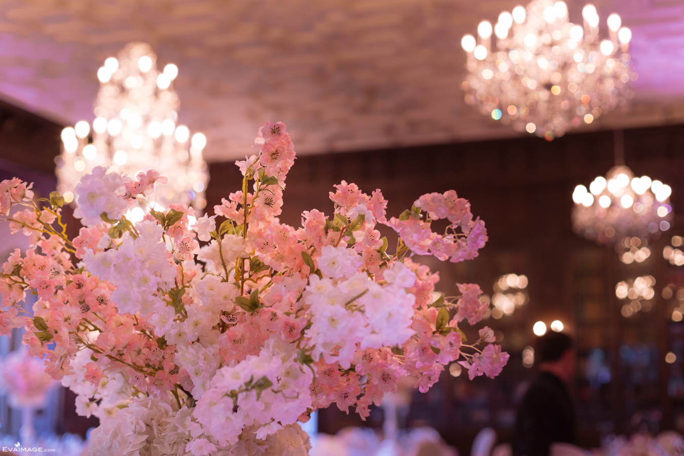  Casa Loma Summer Wedding Toronto EvaImage Peppermint Weddings www.evaimage.com www.peppermintweddings.ca 