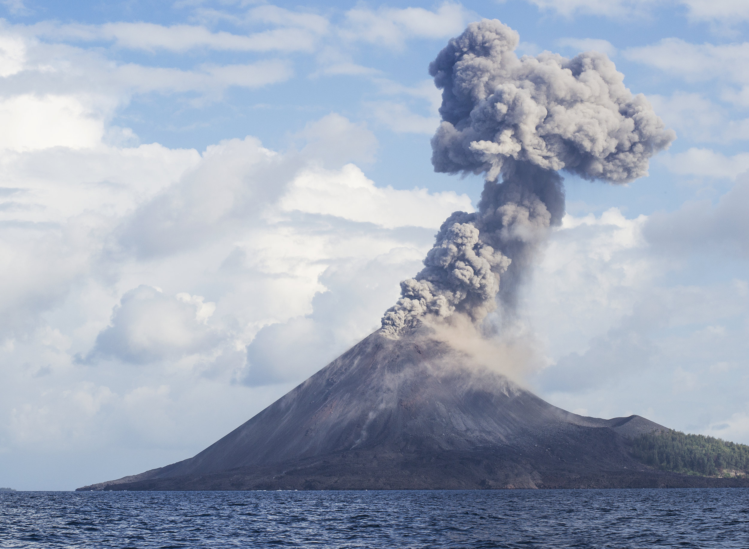 Krakatao011.jpg