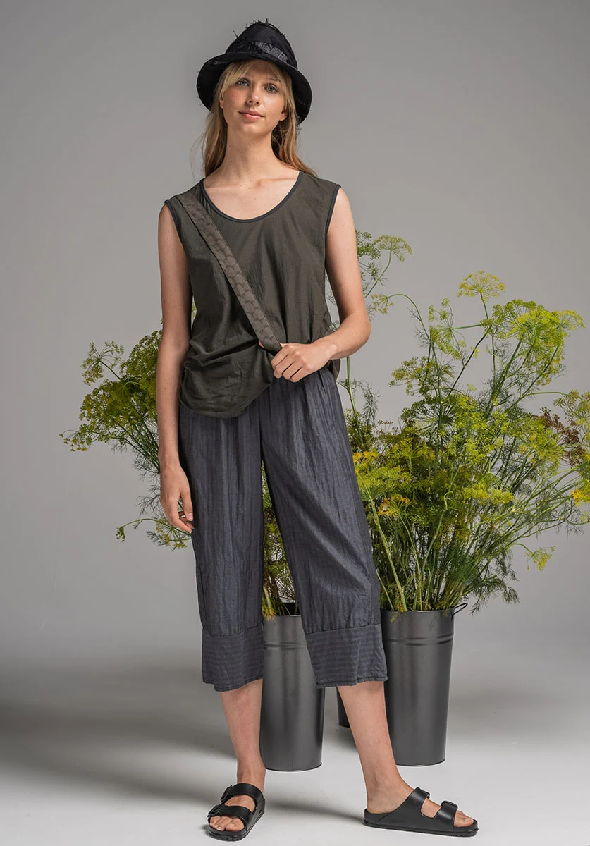 SLANT TOP, DAYVAN PANT & NORTH BAG