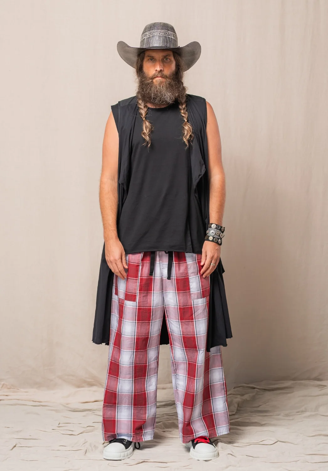 Wanderer Vest - Archie Long Tank - Echo Pants 