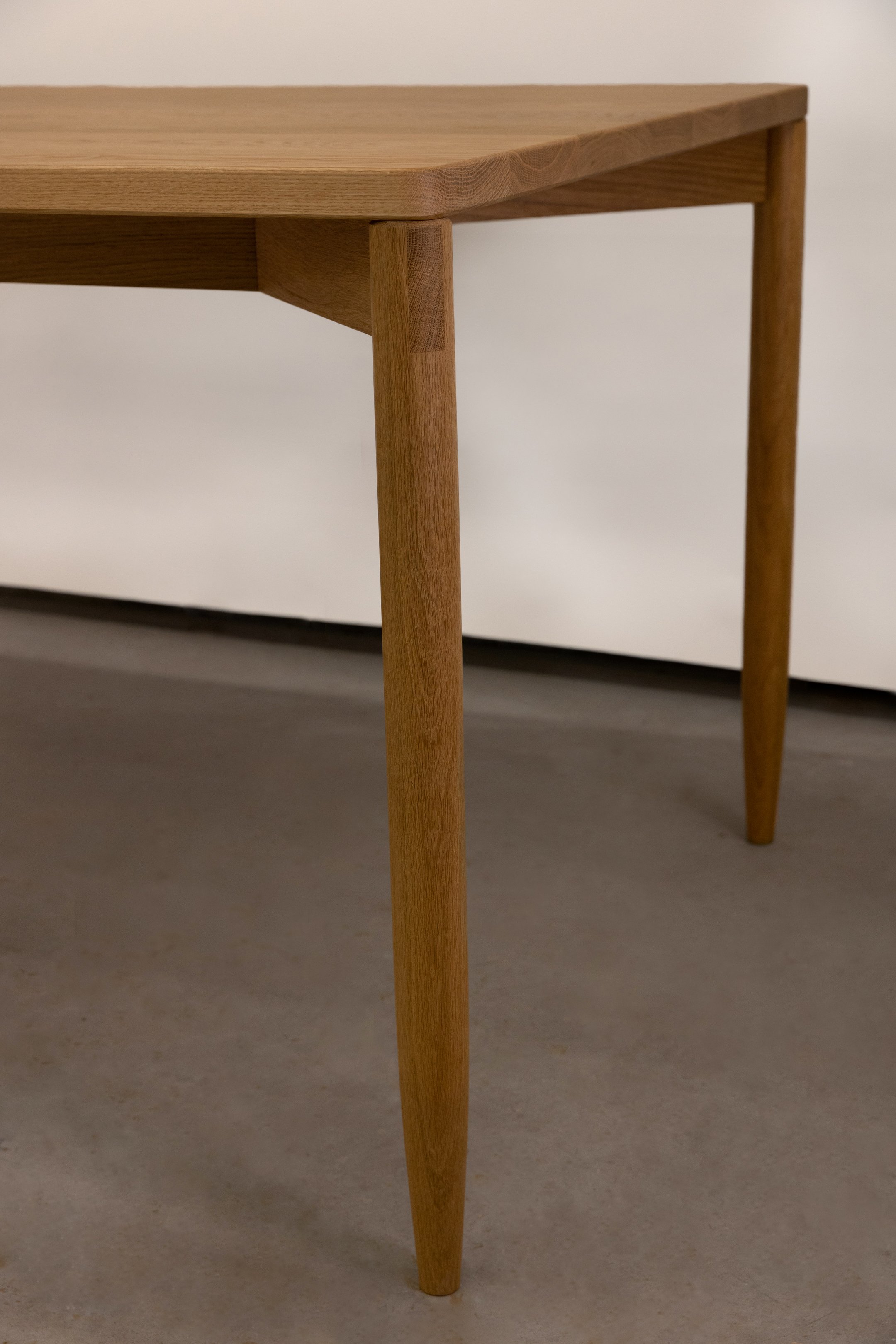 rowe table white oak leg detail (preferred).jpg