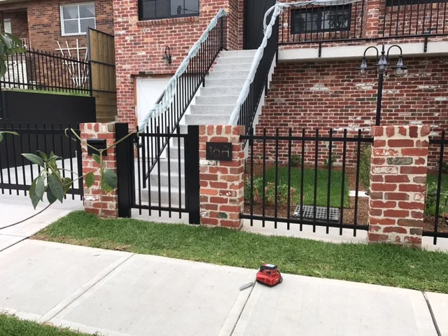 NEW BUILD SYDNEY (B GRADE REDS)