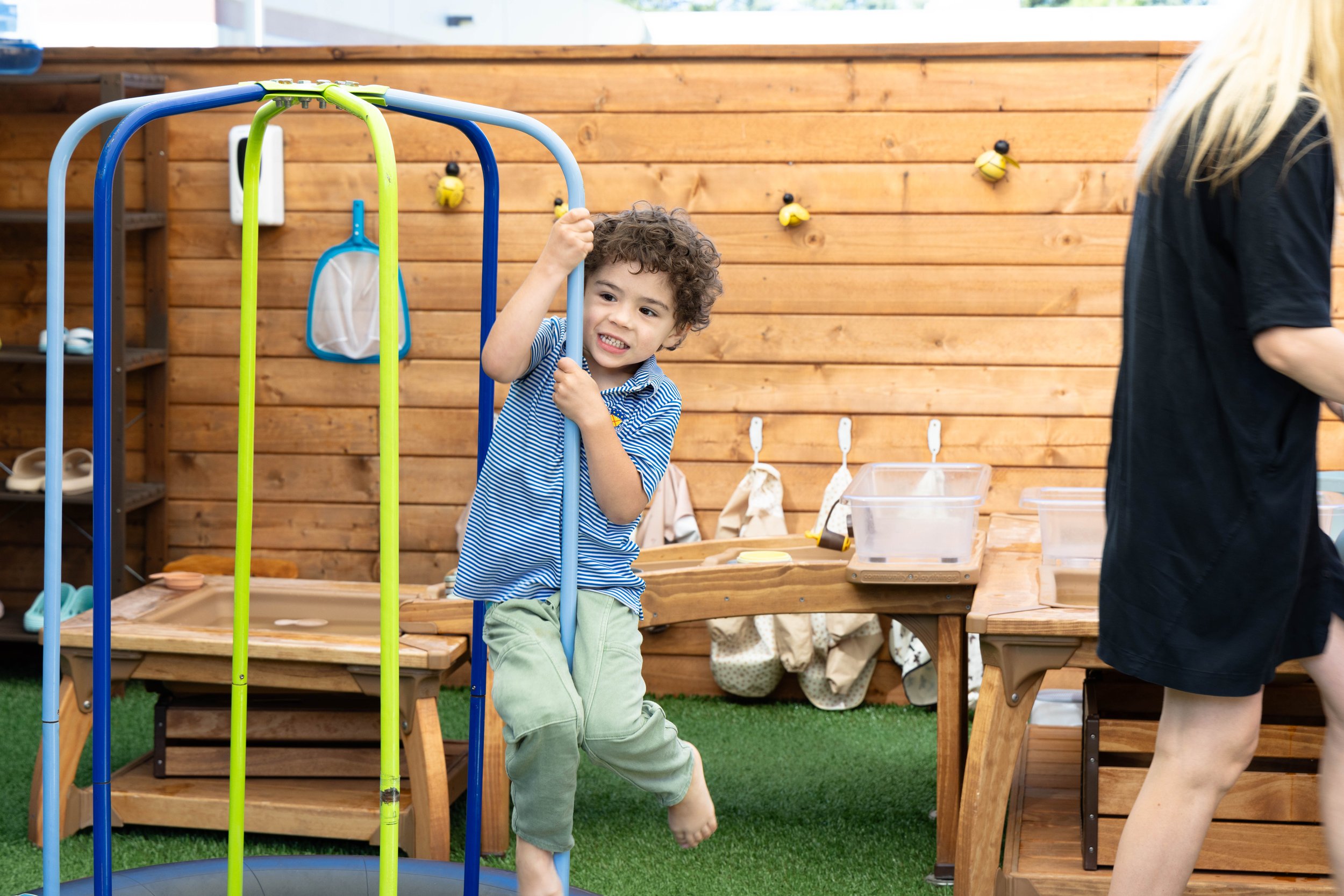 Kid playing on a birthday party, birthday photography