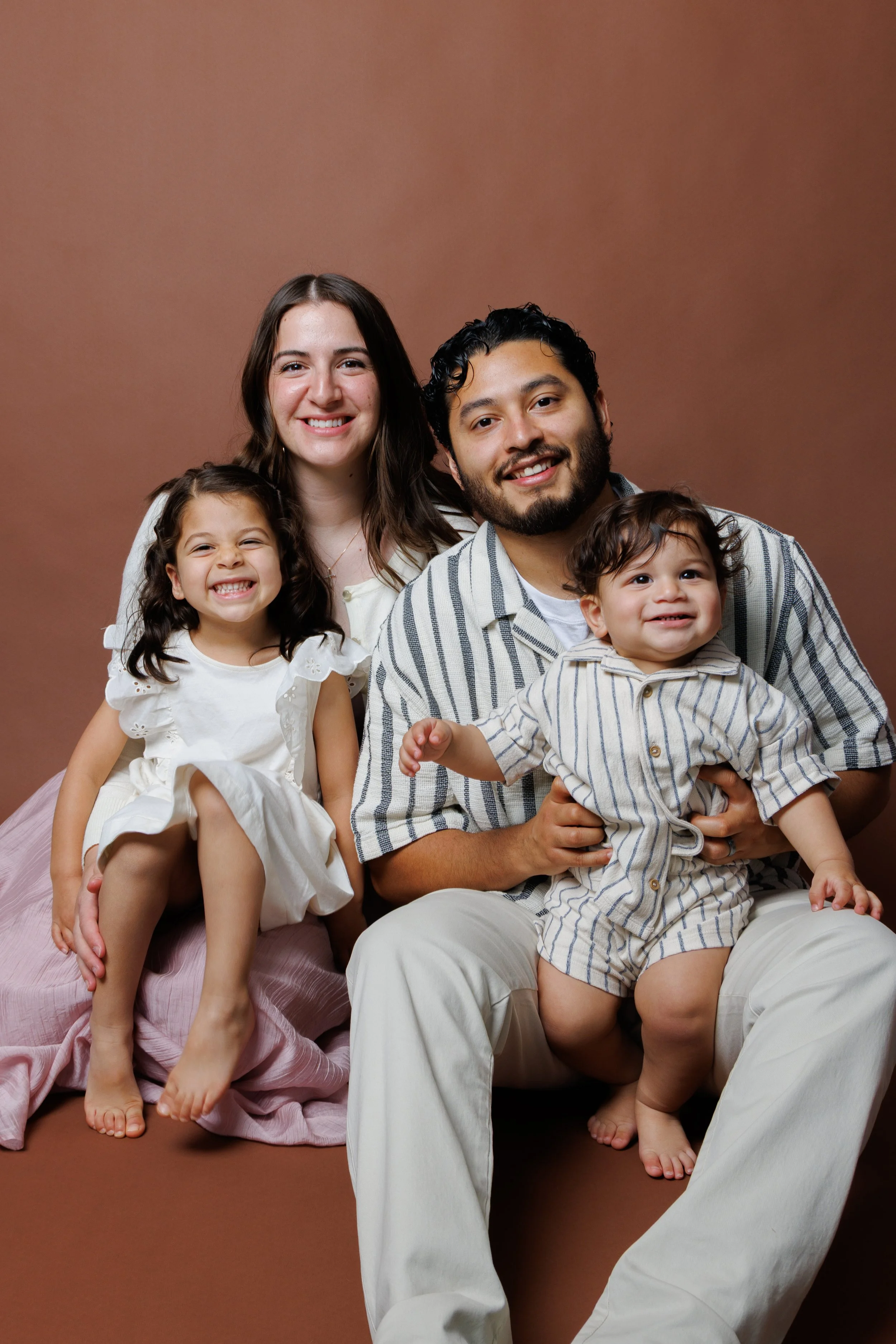 ANDREA_OSUNA_PHOTOGRAPHY_PORTLAND_FAMILY_PHOTO_CAKE_SMASH-25.jpg