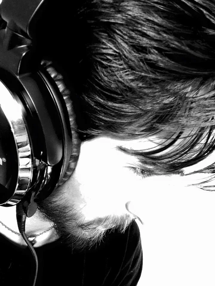 MUSIC: Chameleon (Single)