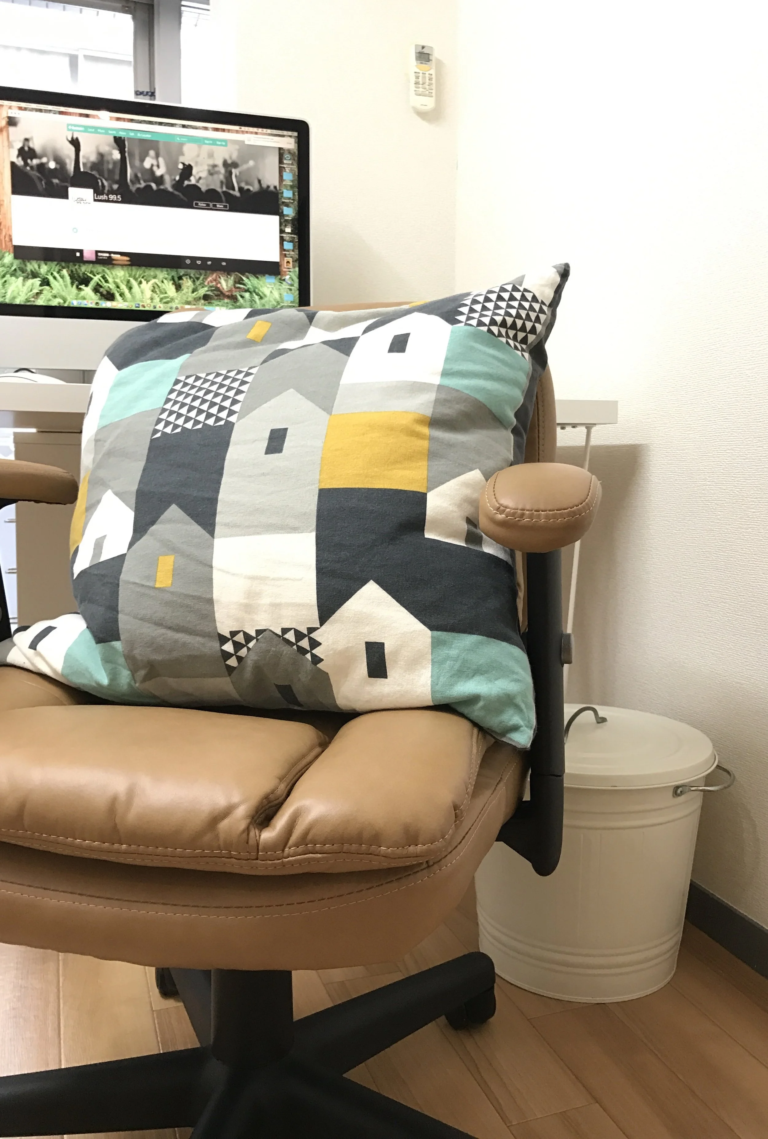 Bought this leather arm chair for a fraction of the price with a shipping leadtime of 7 days from Amazon Japan. 