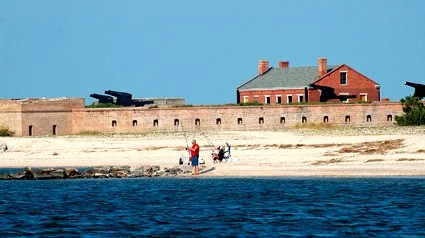 flounder_fishing_fort_clinch_2.jpg