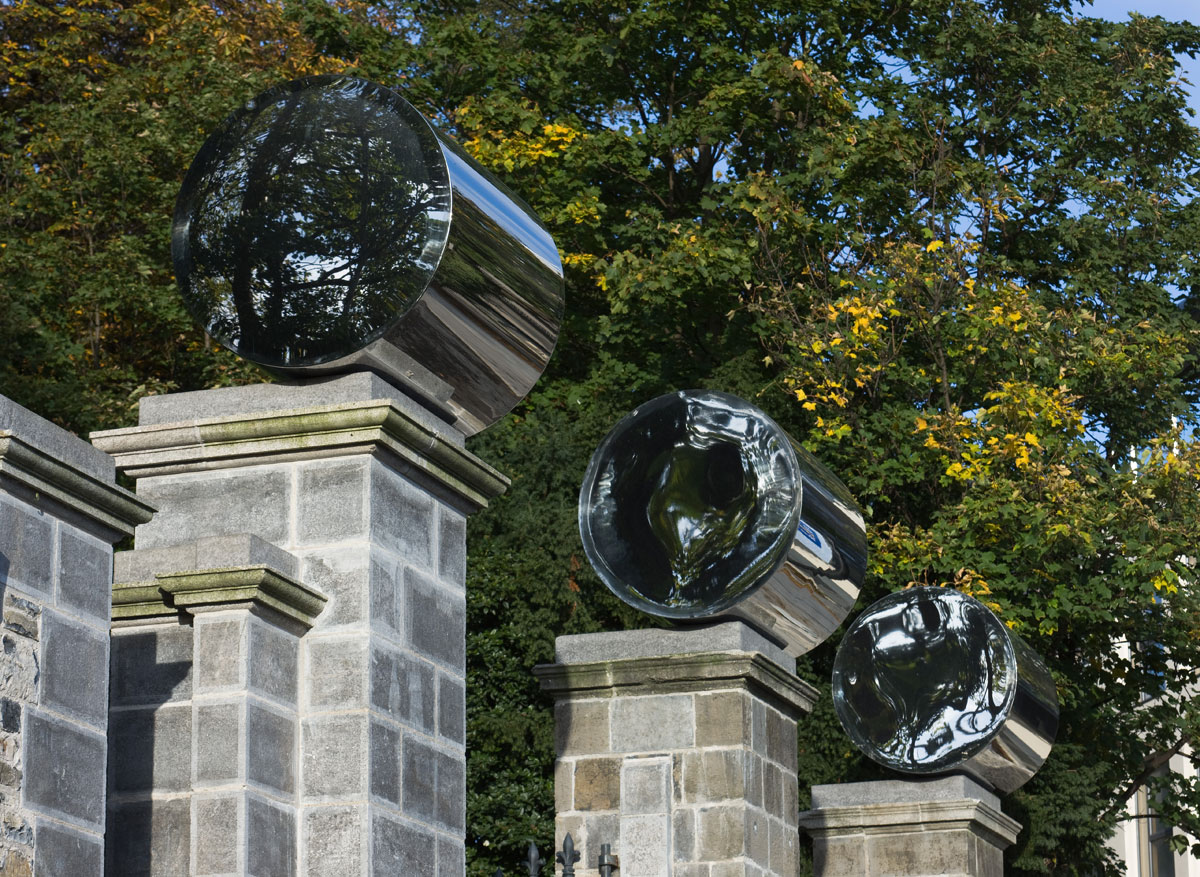 Steel2008Stainless steel3 sections each section 1m x 1.25 m