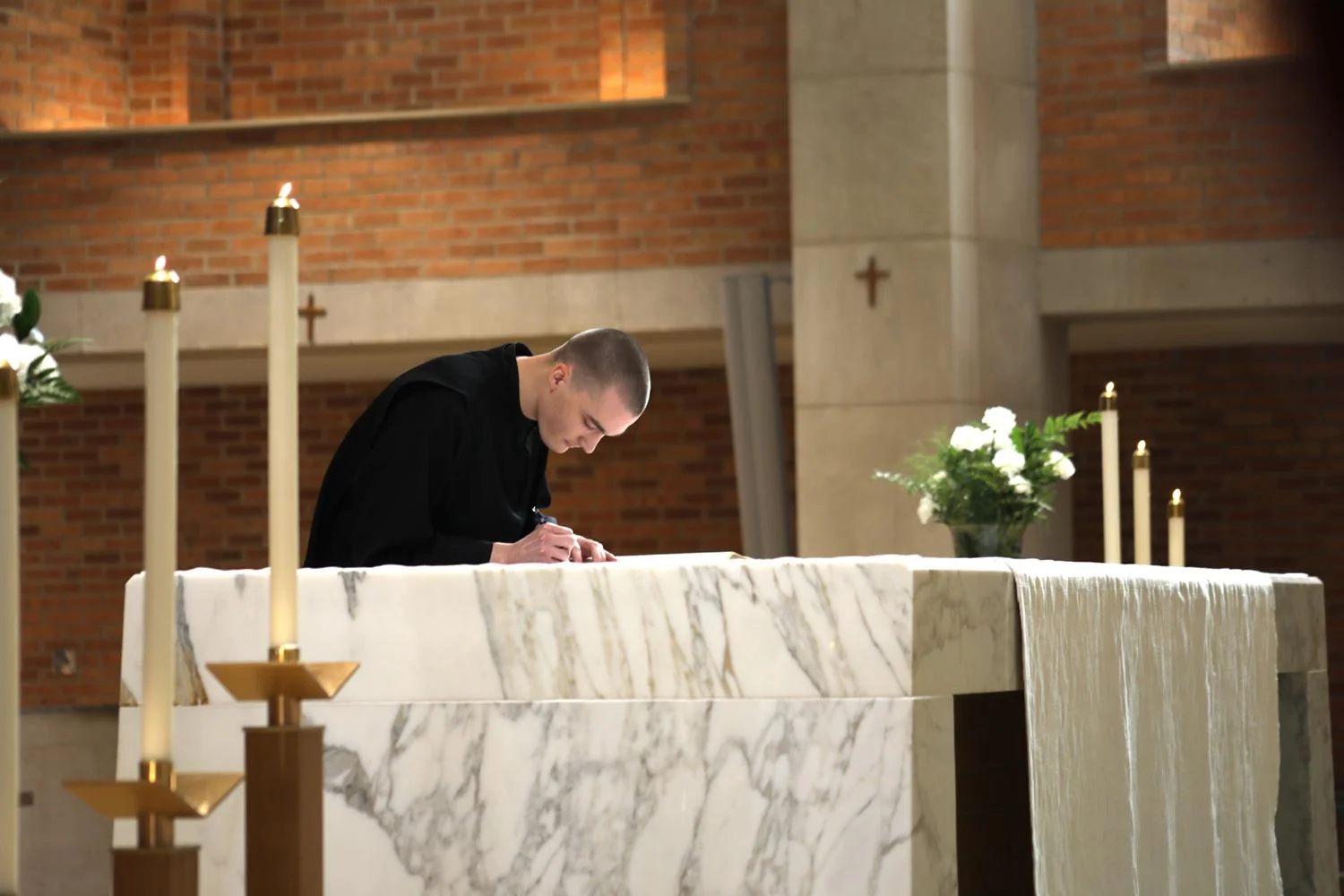 FlorianRumpza_FirstVows_SignVows.jpg