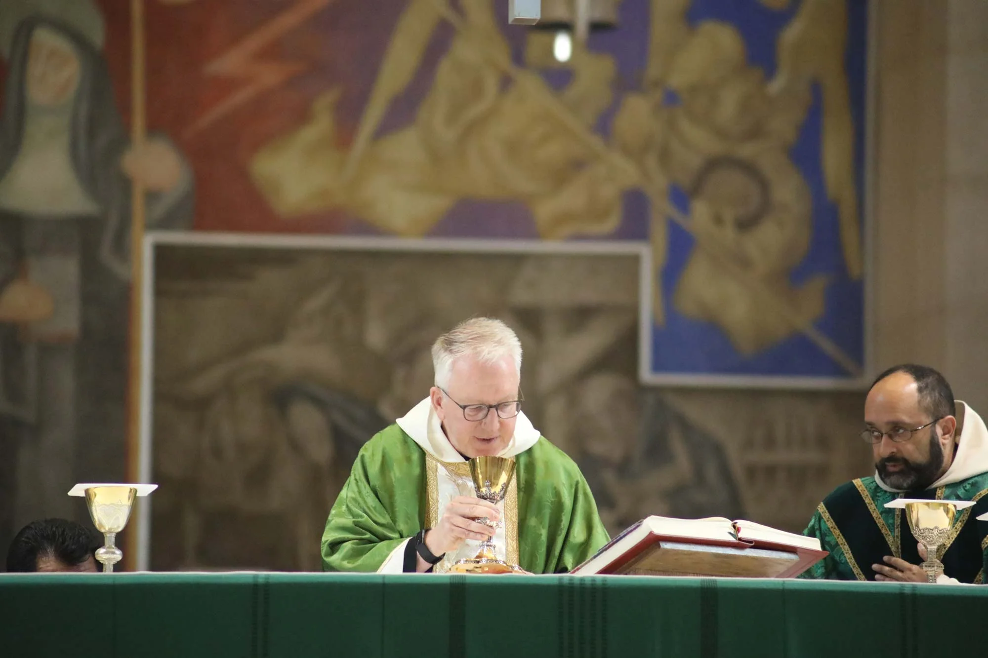 LukeTurner_FirstMass_031.jpg