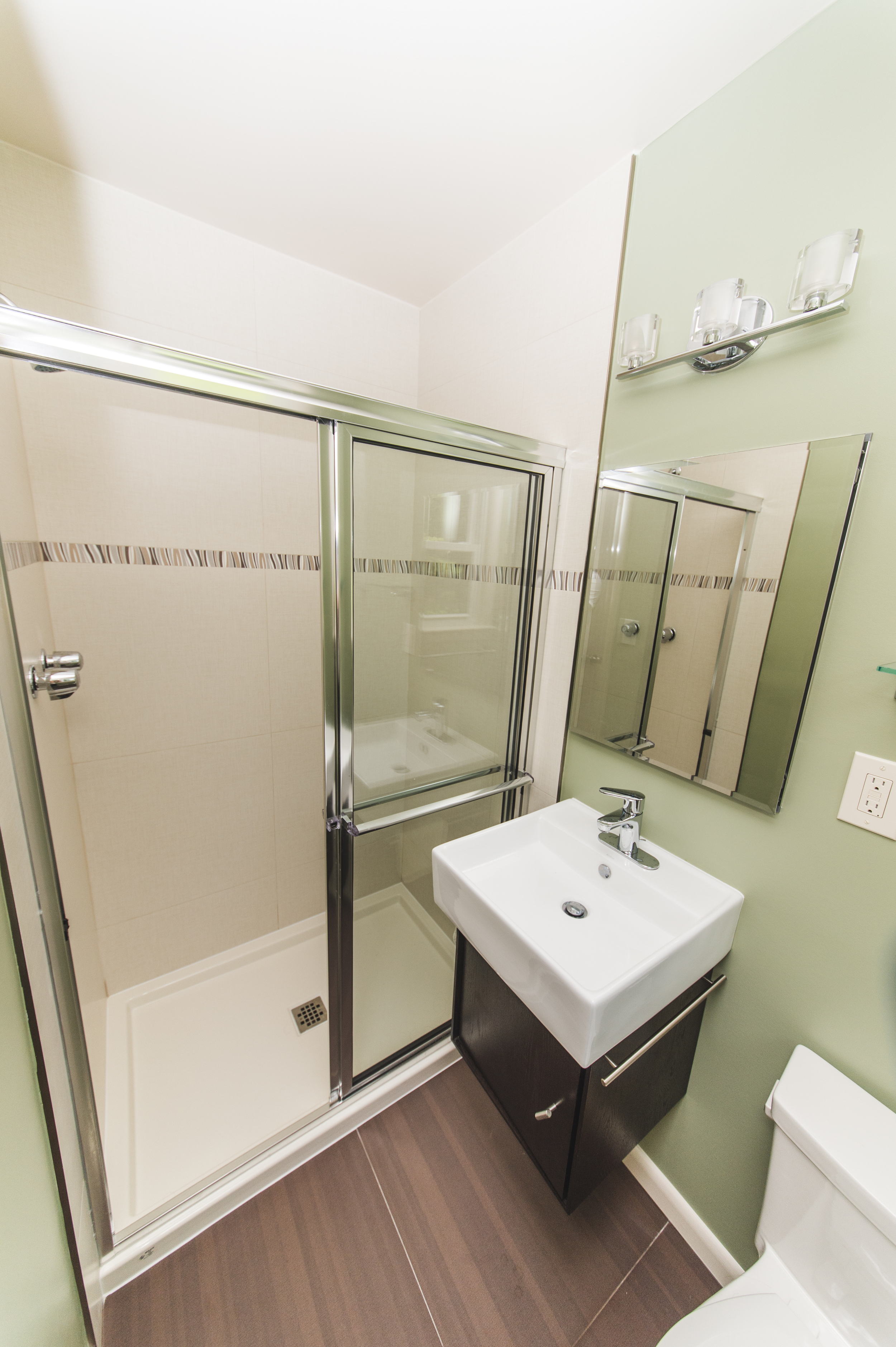 Claudia Silver Spring two Bathrooms-3.jpg