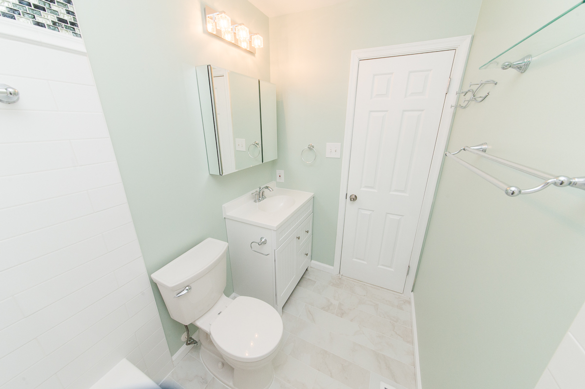 Ellicot City Bathroom Remodeler Low-16.jpg