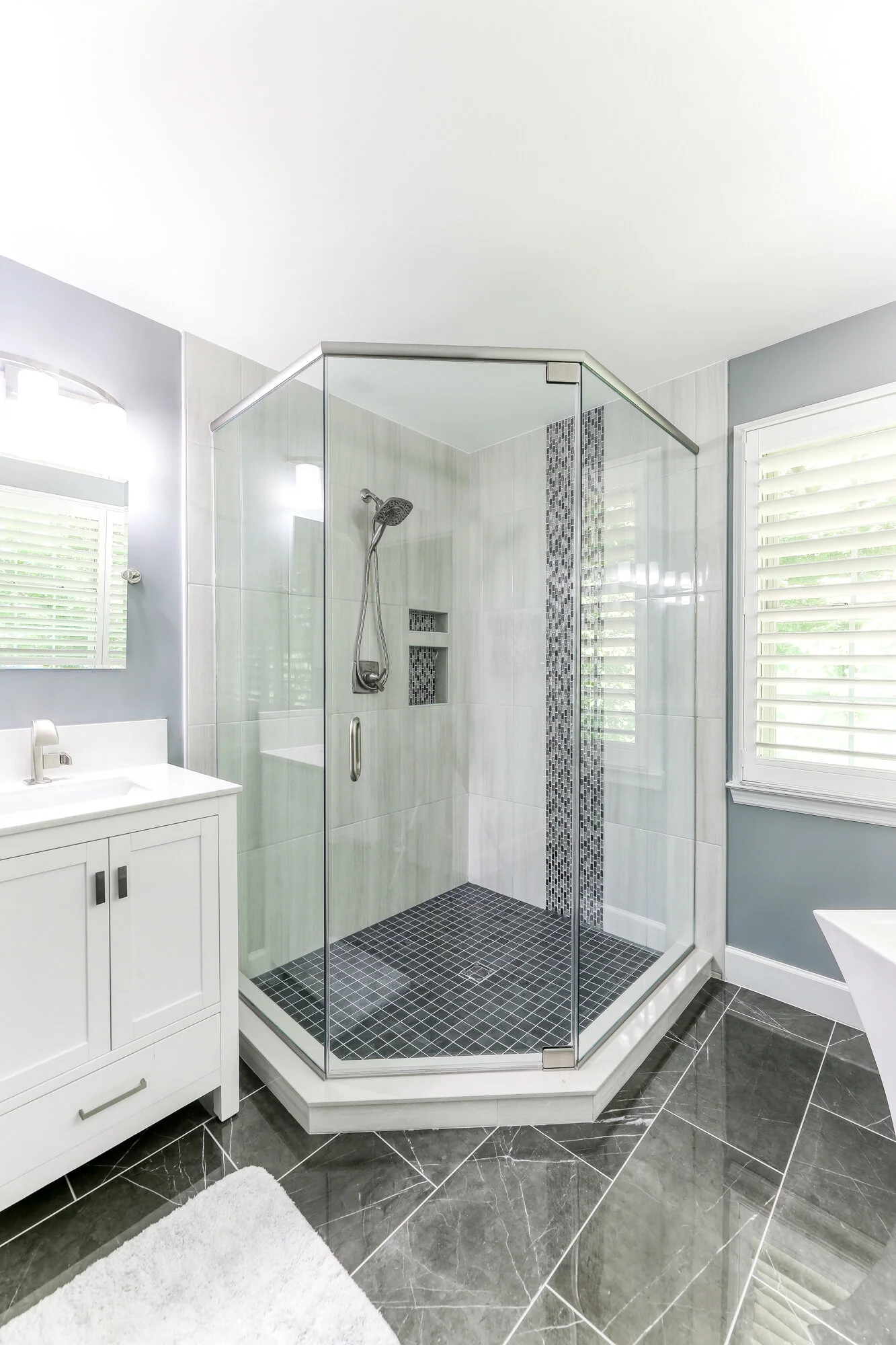 Remodeling company recent jobs - bath / kitchen / home remodeling ...