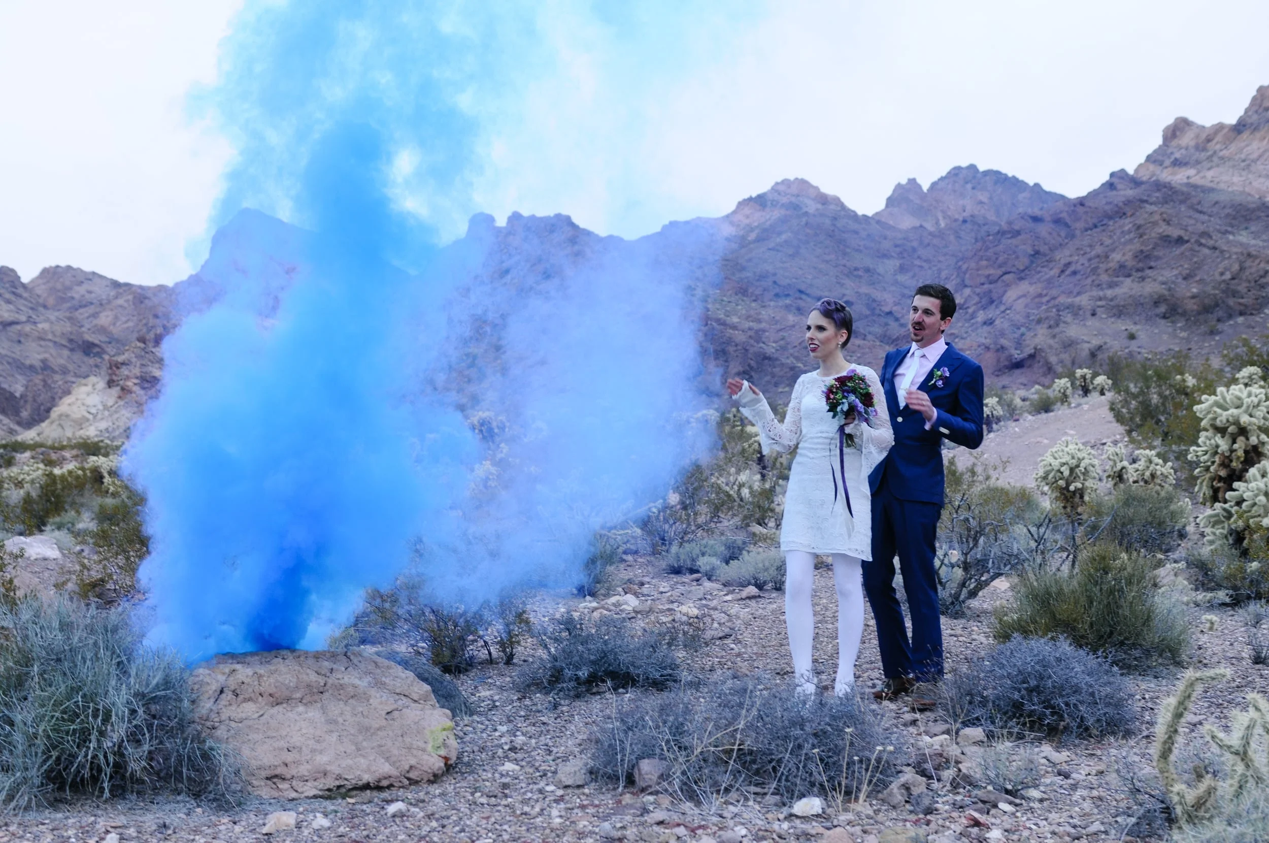 pop up wedding, flora pop wedding, elopement, las vegas elopement, desert elopement, smoke bomb wedding
