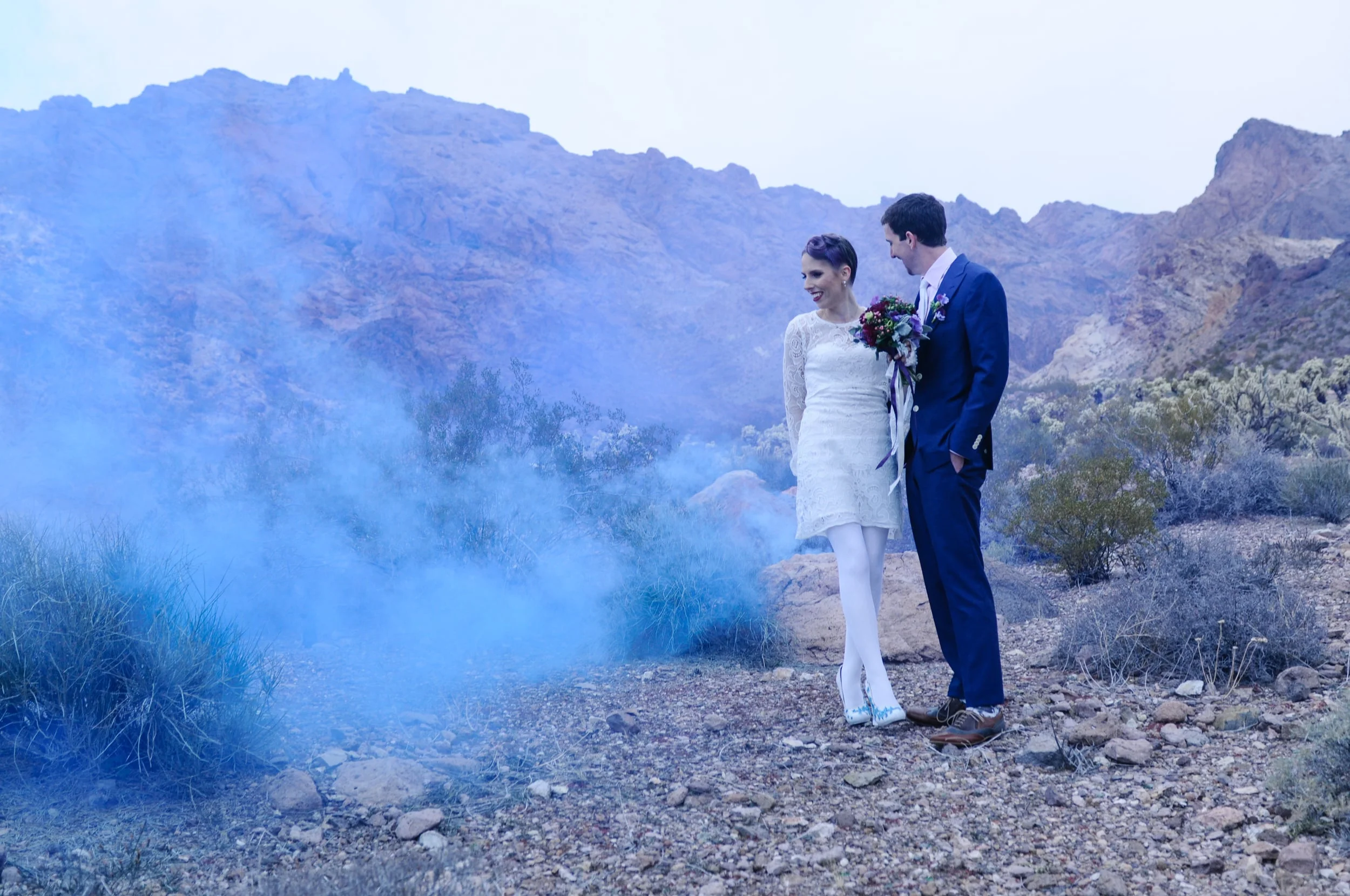 pop up wedding, flora pop wedding, elopement, las vegas elopement, desert elopement, smoke bomb wedding