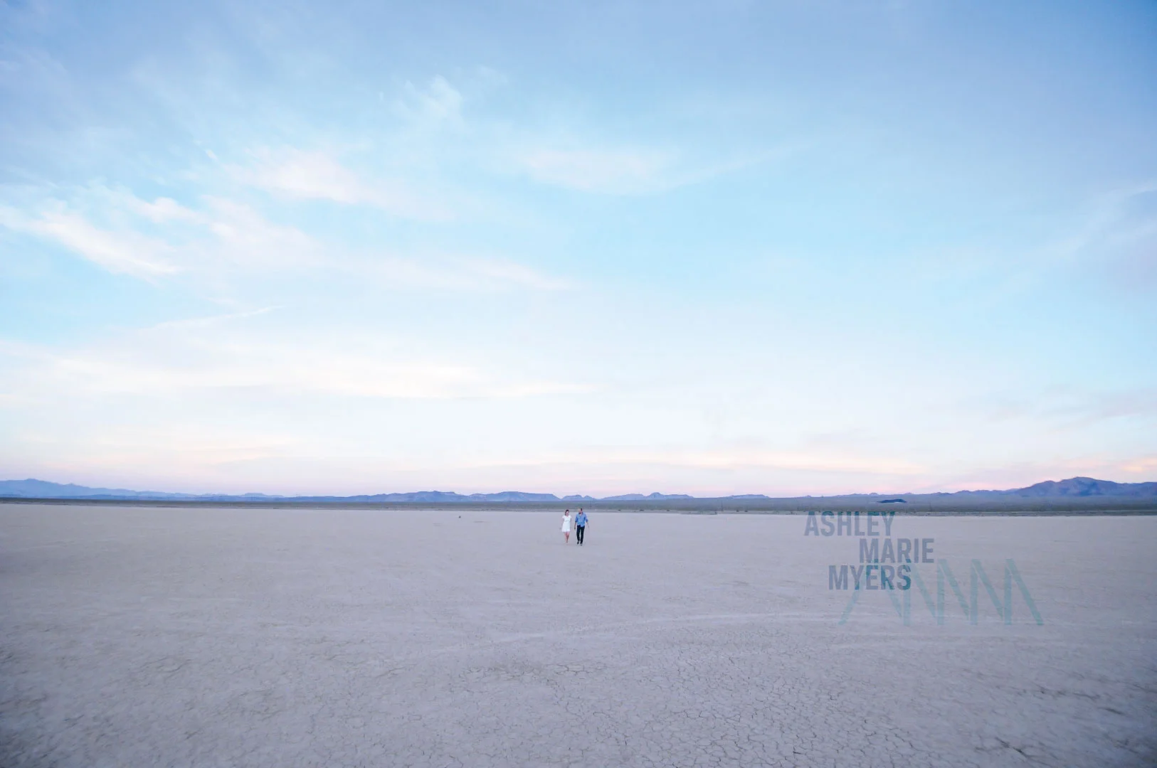 Flora Pop Dry Lake Bed Elopement / Mr & Mrs Meyhi