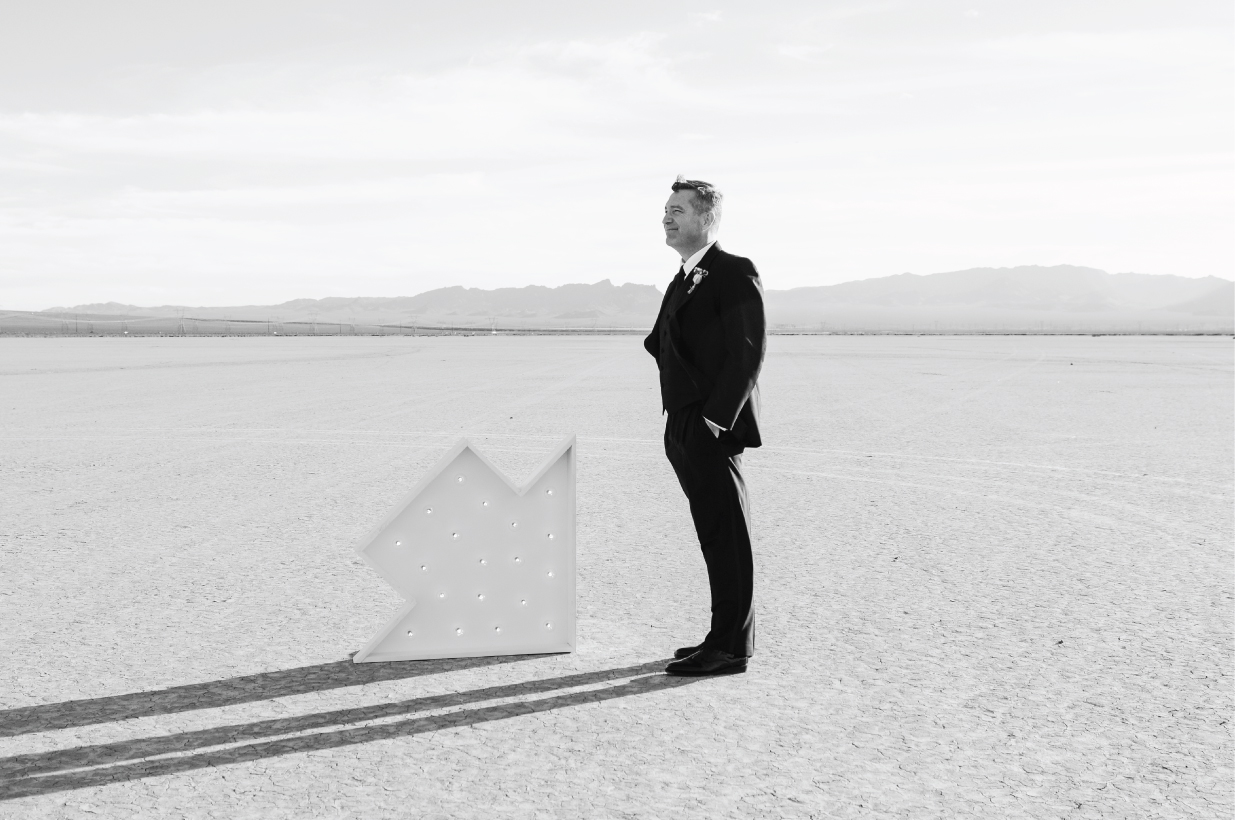 pop up wedding, las vegas elopement, ashley marie myers, las vegas wedding, elopement, desert elopement, vintage elopement