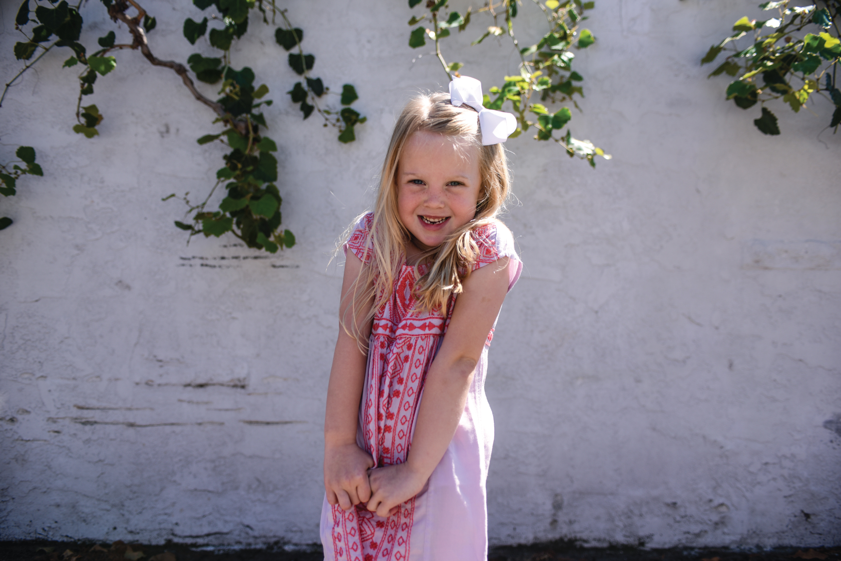 lifestyle children photography, children photography, ashley marie myers, photographing children, how to photograph children, summer, old navy, jellies, children photos, photography of children