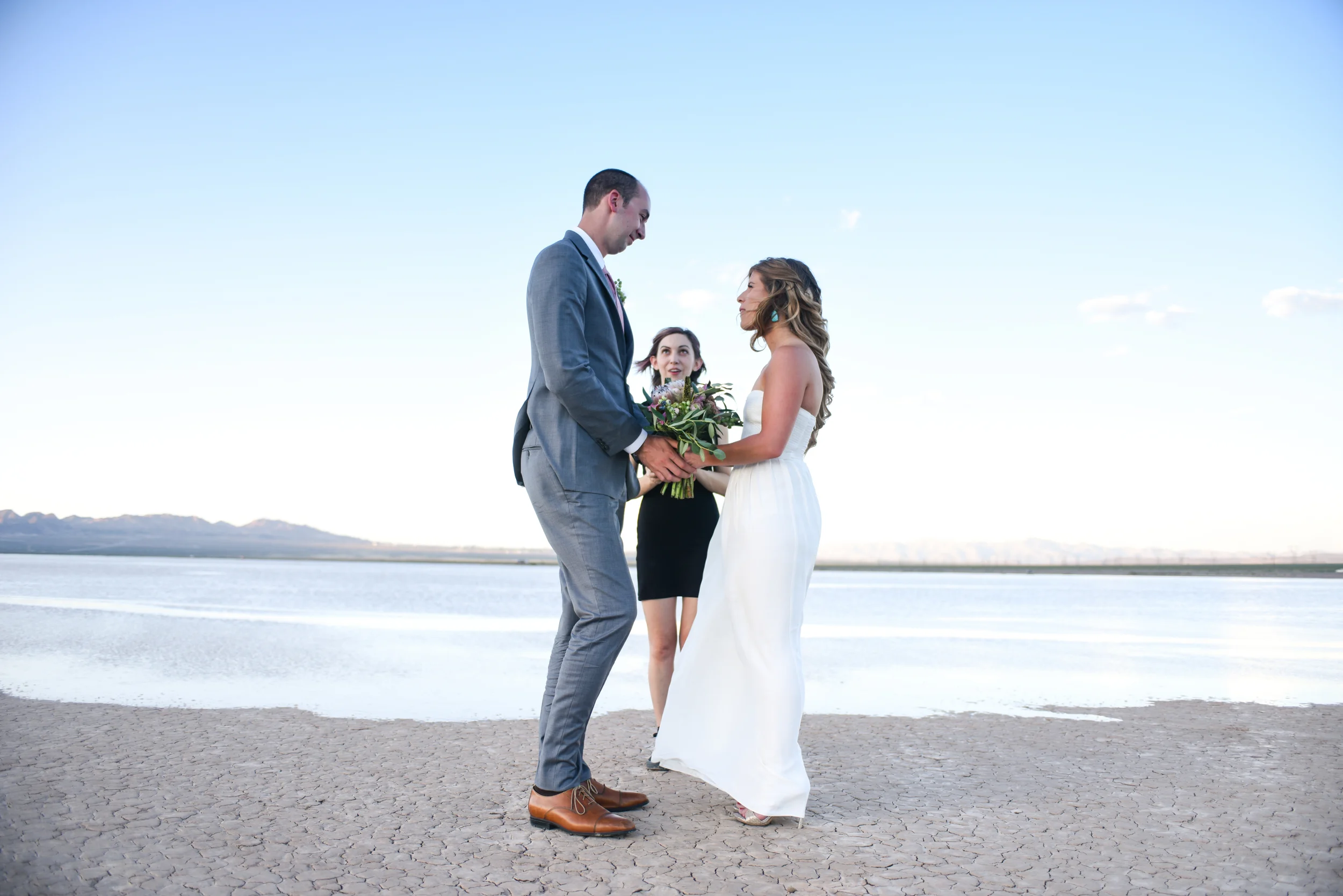 dry lake bed wedding, desert wedding, pop up wedding, elopement, las vegas elopement, desert elopement, flora pop elopement, ashley marie myers, lifestyle photography, lifestyle wedding, surprise wedding, surprise elopement, dry lake beds, las vegas, 