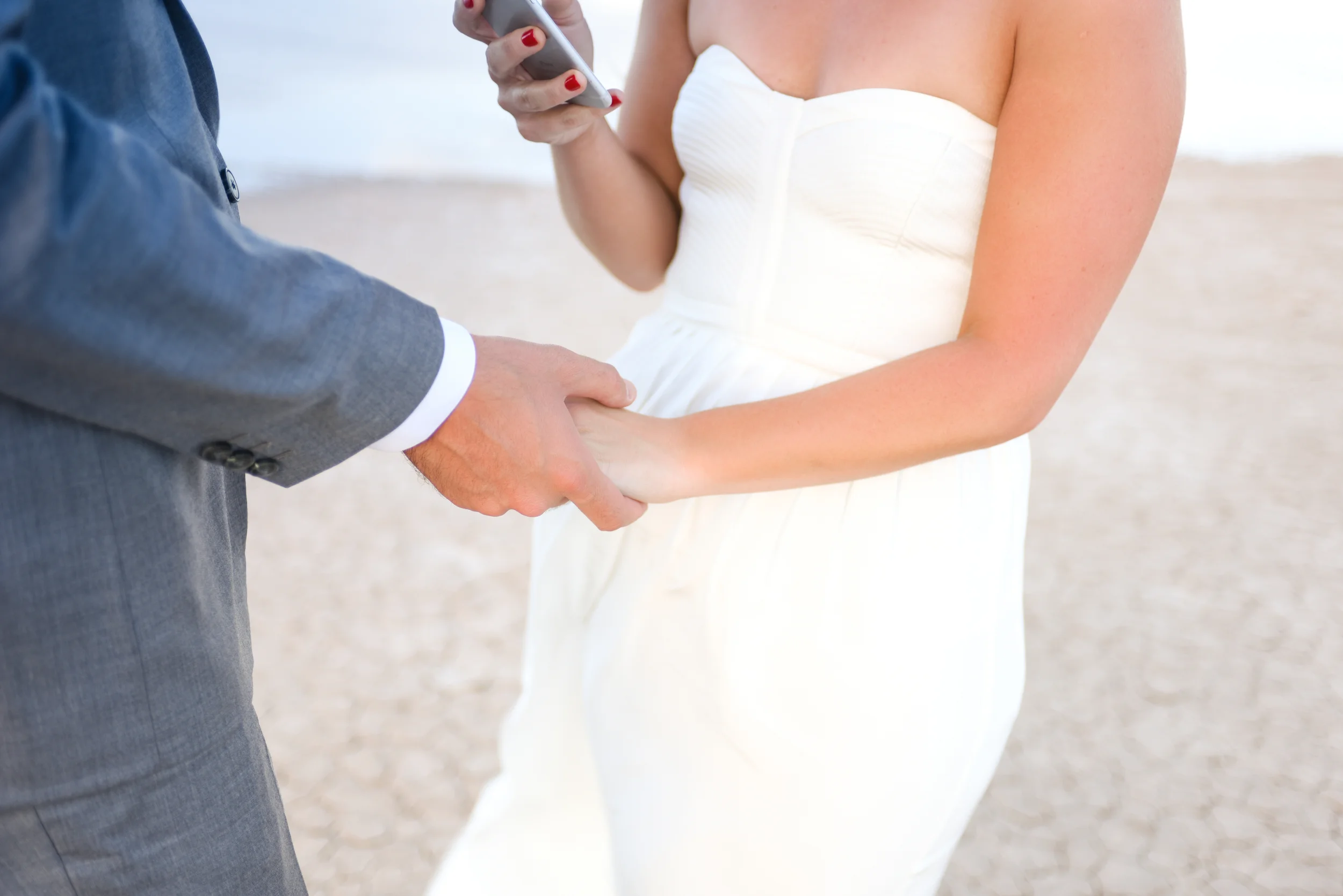 dry lake bed wedding, desert wedding, pop up wedding, elopement, las vegas elopement, desert elopement, flora pop elopement, ashley marie myers, lifestyle photography, lifestyle wedding, surprise wedding, surprise elopement, dry lake beds, las vegas, 