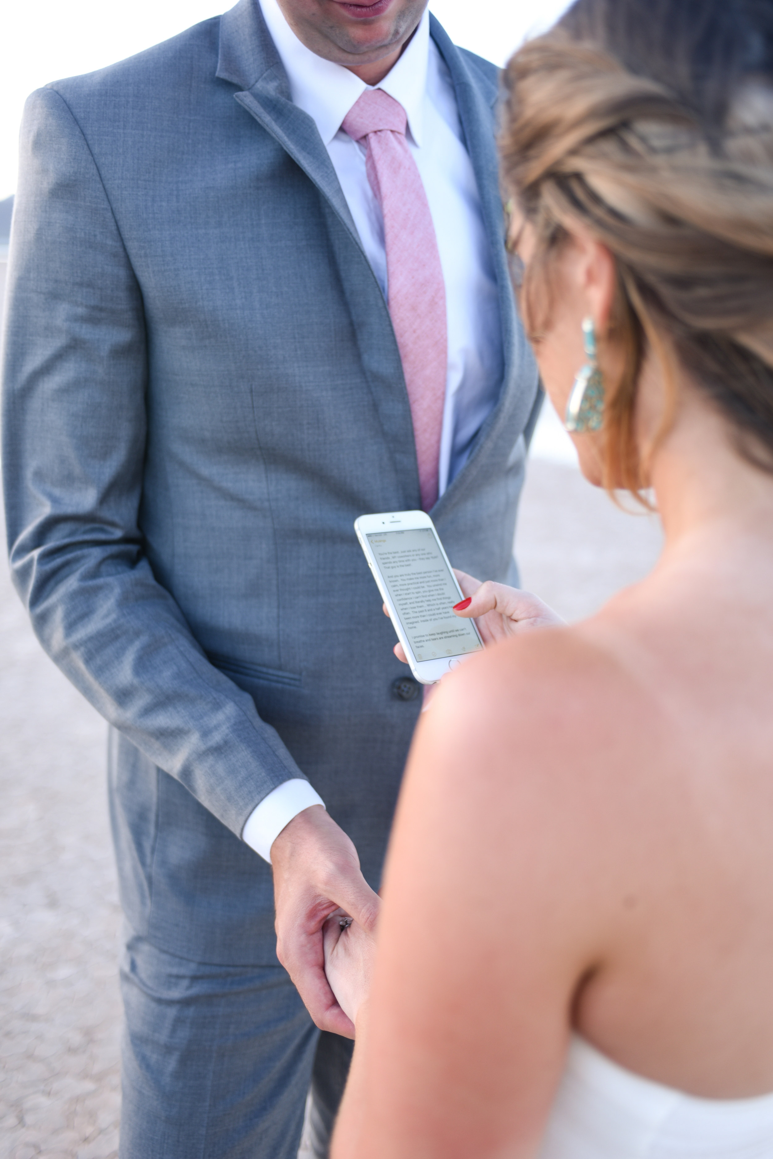dry lake bed wedding, desert wedding, pop up wedding, elopement, las vegas elopement, desert elopement, flora pop elopement, ashley marie myers, lifestyle photography, lifestyle wedding, surprise wedding, surprise elopement, dry lake beds, las vegas, 