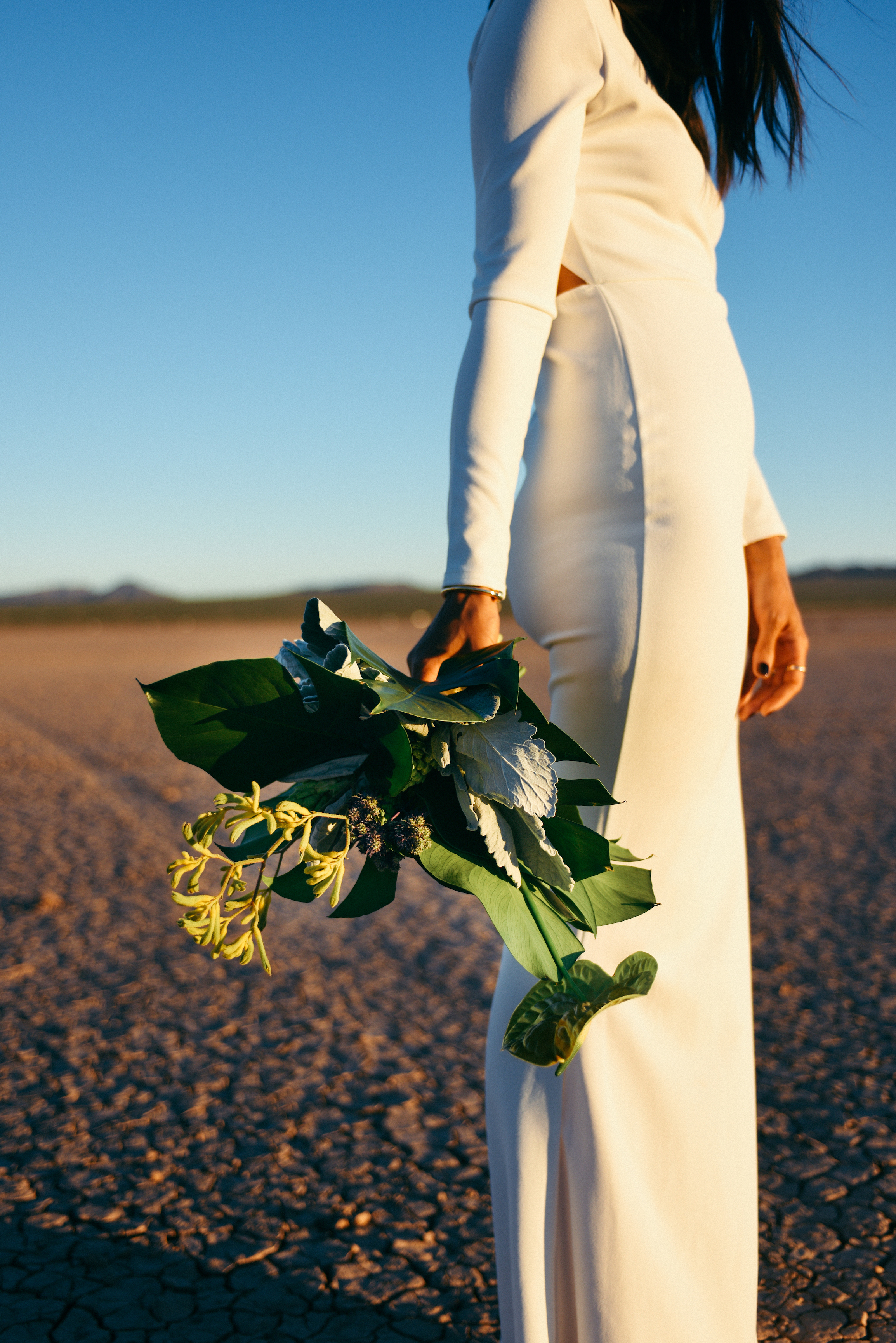 dry lake bed elopement, flora pop elopement, las vegas elopement, las vegas wedding, wedding flowers, bride