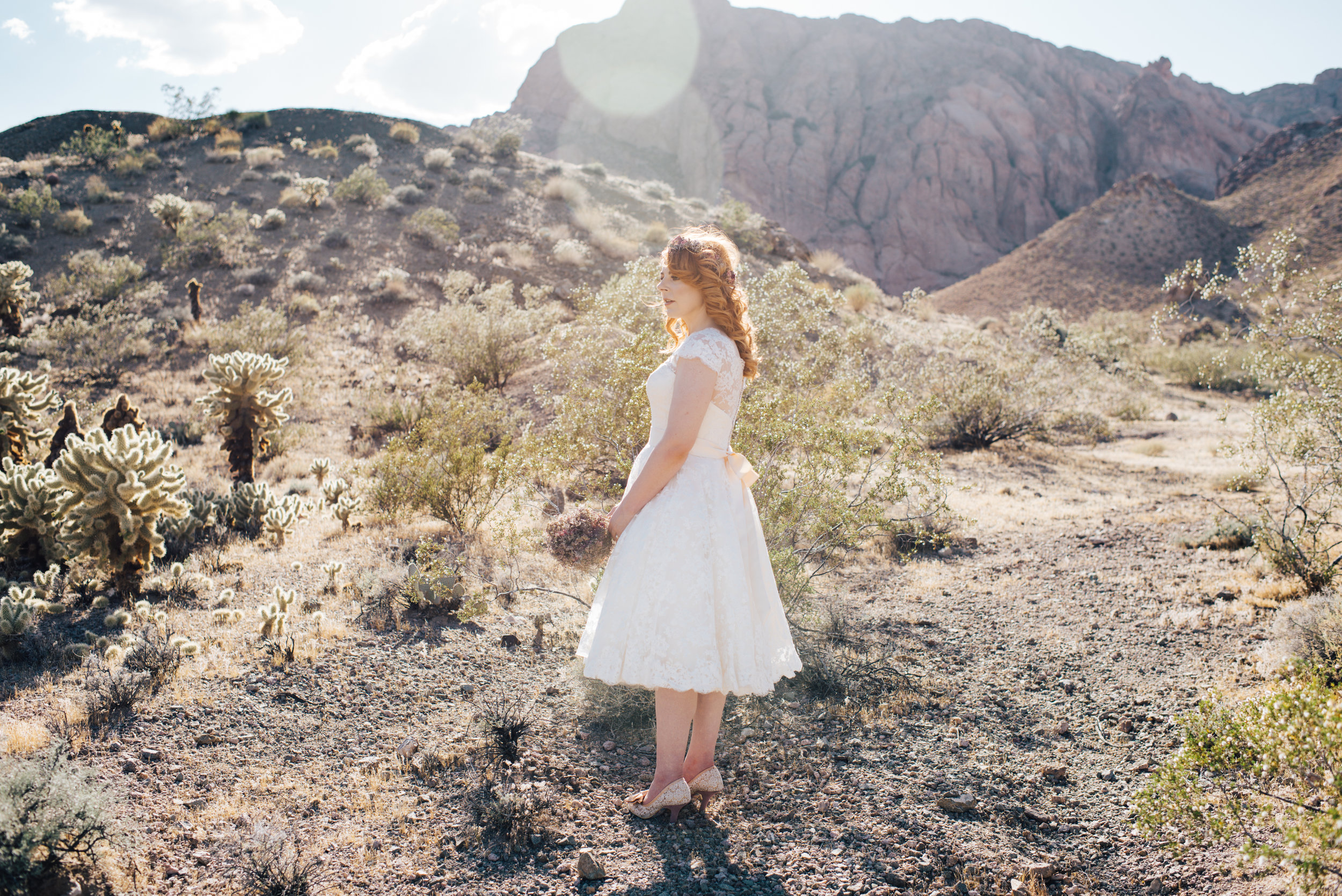 red head, ginger bride, vintage wedding, wedding las vegas, elopement las vegas, elopement, peachy keen union, red head bride, vintage bride, vintage car, tetra, yellow, desert wedding, summer wedding, las vegas, mojave desert, wedding inspiration, wed, i do, charming, las vegas elopement, elope, elopement photographer