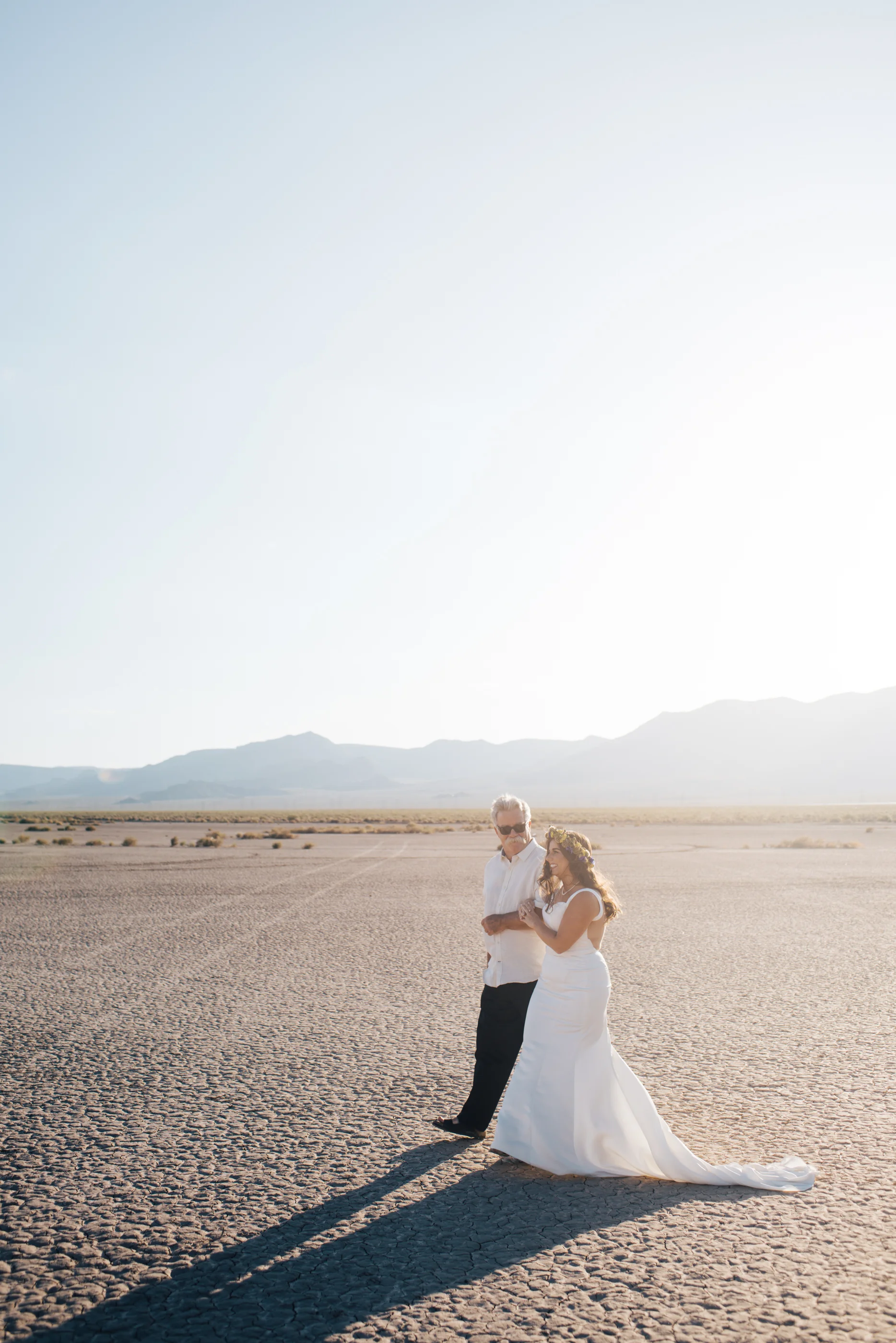 ted baker groom suit, groom, dry lake bed elopement, elopement, flora pop, las vegas wedding, las vegas elopement, pop up wedding, desert wedding, essence of australia wedding dress, wedding dress, bride, bride style, bridal, aussie wedding, las vegas photographer, desert life, summer wedding, 