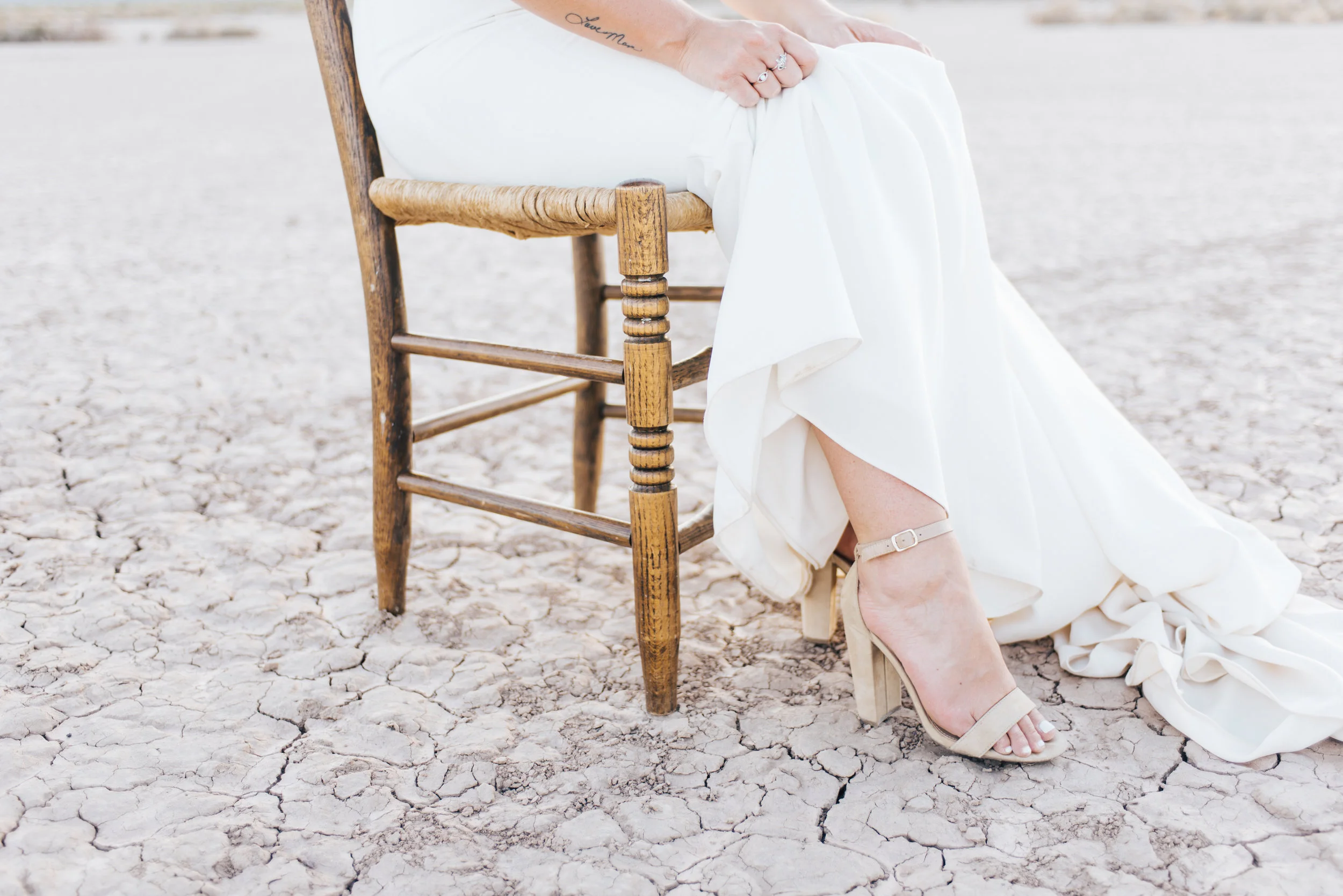 ted baker groom suit, groom, dry lake bed elopement, elopement, flora pop, las vegas wedding, las vegas elopement, pop up wedding, desert wedding, essence of australia wedding dress, wedding dress, bride, bride style, bridal, aussie wedding, las vegas photographer, desert life, summer wedding, blush, blush bridal party, girls, flower crown, 
