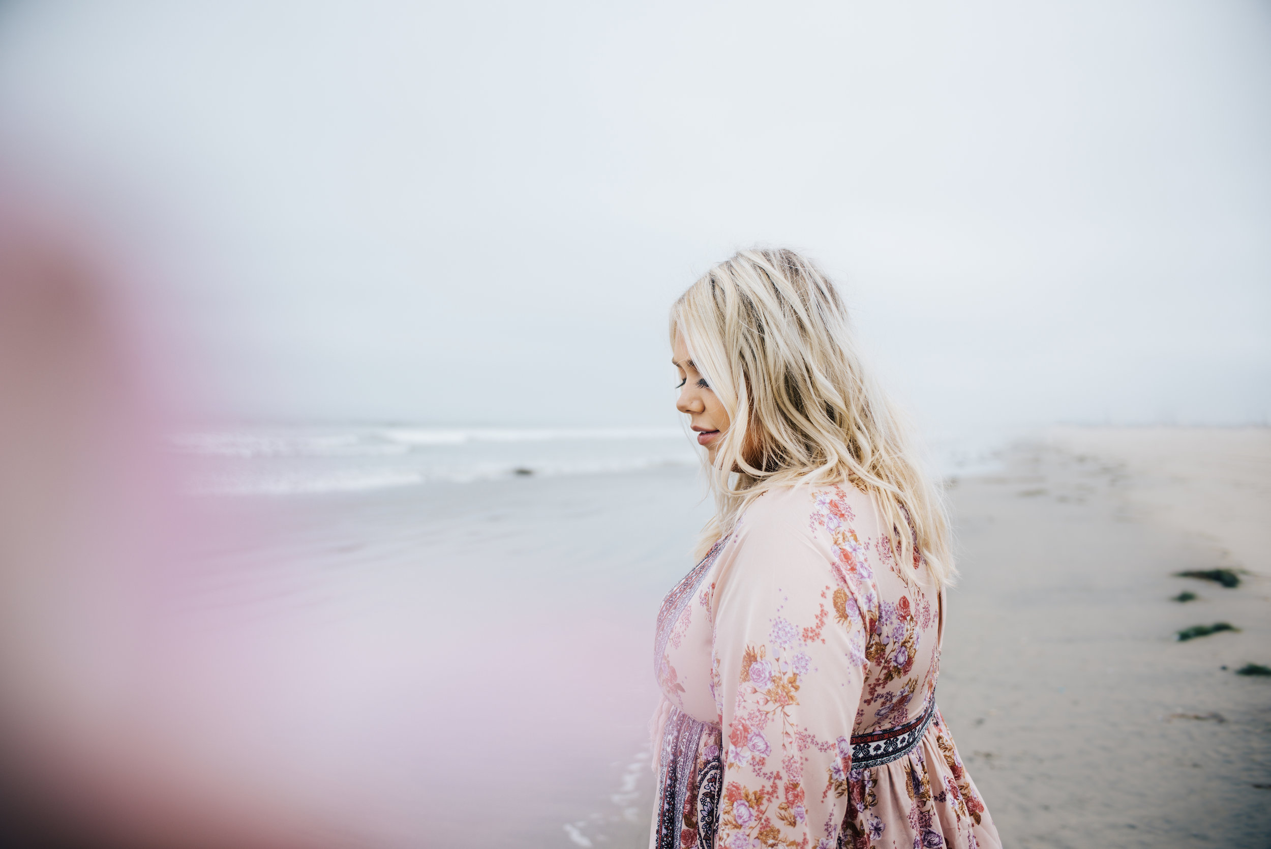 coronado photographer, lifestyle photographer, san diego photographer, san diego beaches, beach, waves, sea, ocean, woman, blonde, portrait, cali girl, southern california, 