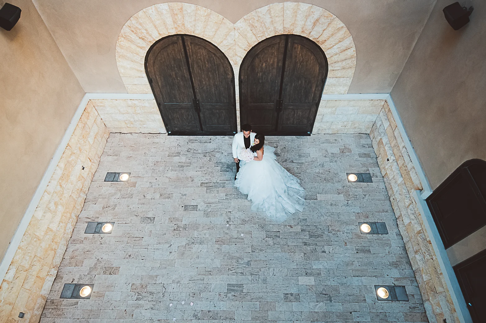 las vegas cosmopolitan wedding, las Vegas wedding, las vegas elopement, vegas wedding, vera wang wedding dress, handsome groom, beautiful bride, las vegas wedding photography, wedding inspiration, 1,000 roses, roses, simple wedding, classic wedding, vintage wedding, wedding photographer, ashley marie myers