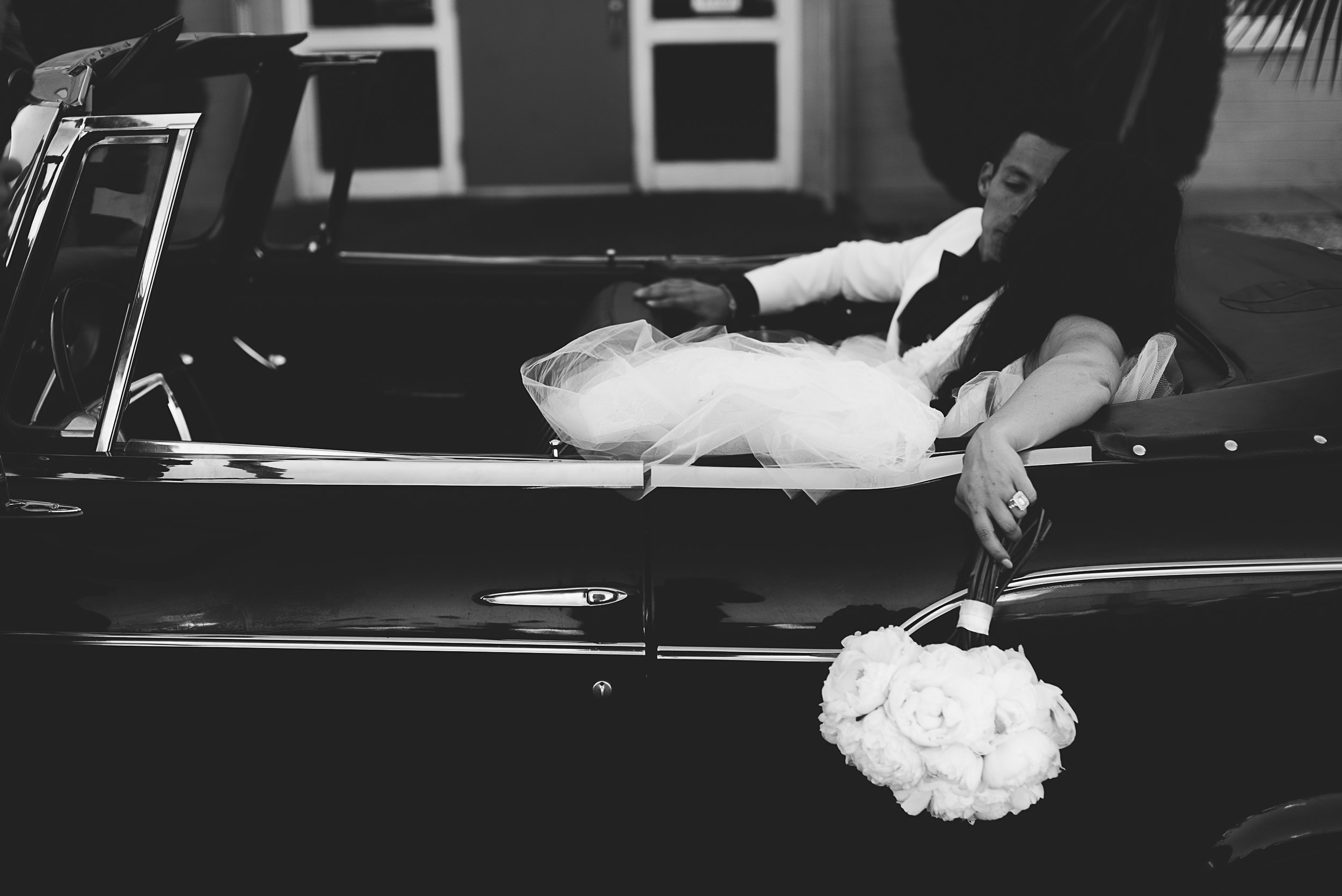 las vegas cosmopolitan wedding, las Vegas wedding, las vegas elopement, vegas wedding, vera wang wedding dress, handsome groom, beautiful bride, las vegas wedding photography, wedding inspiration, 1,000 roses, roses, simple wedding, classic wedding, vintage wedding, wedding photographer, ashley marie myers