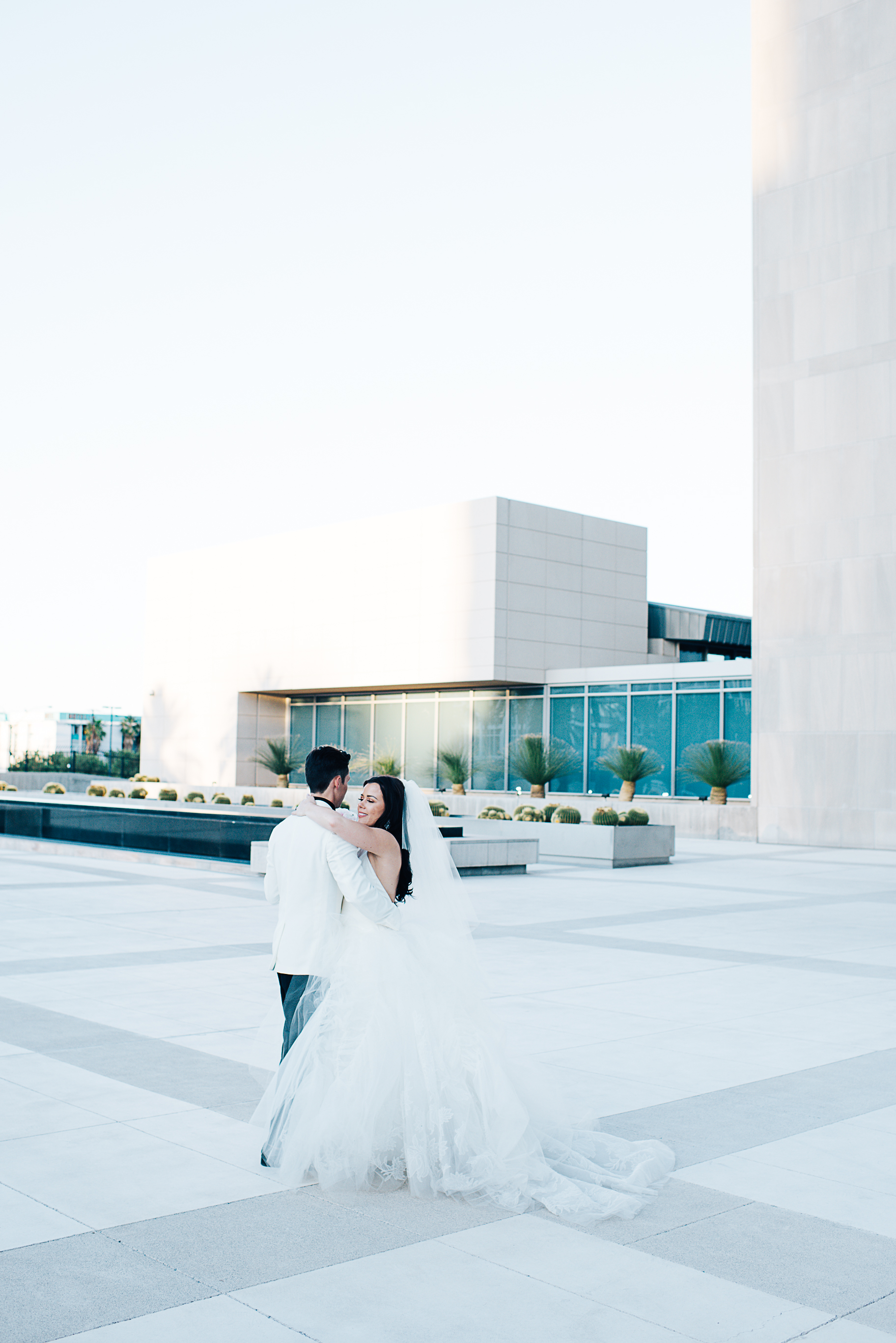 las vegas cosmopolitan wedding, las Vegas wedding, las vegas elopement, vegas wedding, vera wang wedding dress, handsome groom, beautiful bride, las vegas wedding photography, wedding inspiration, 1,000 roses, roses, simple wedding, classic wedding, vintage wedding, wedding photographer, ashley marie myers