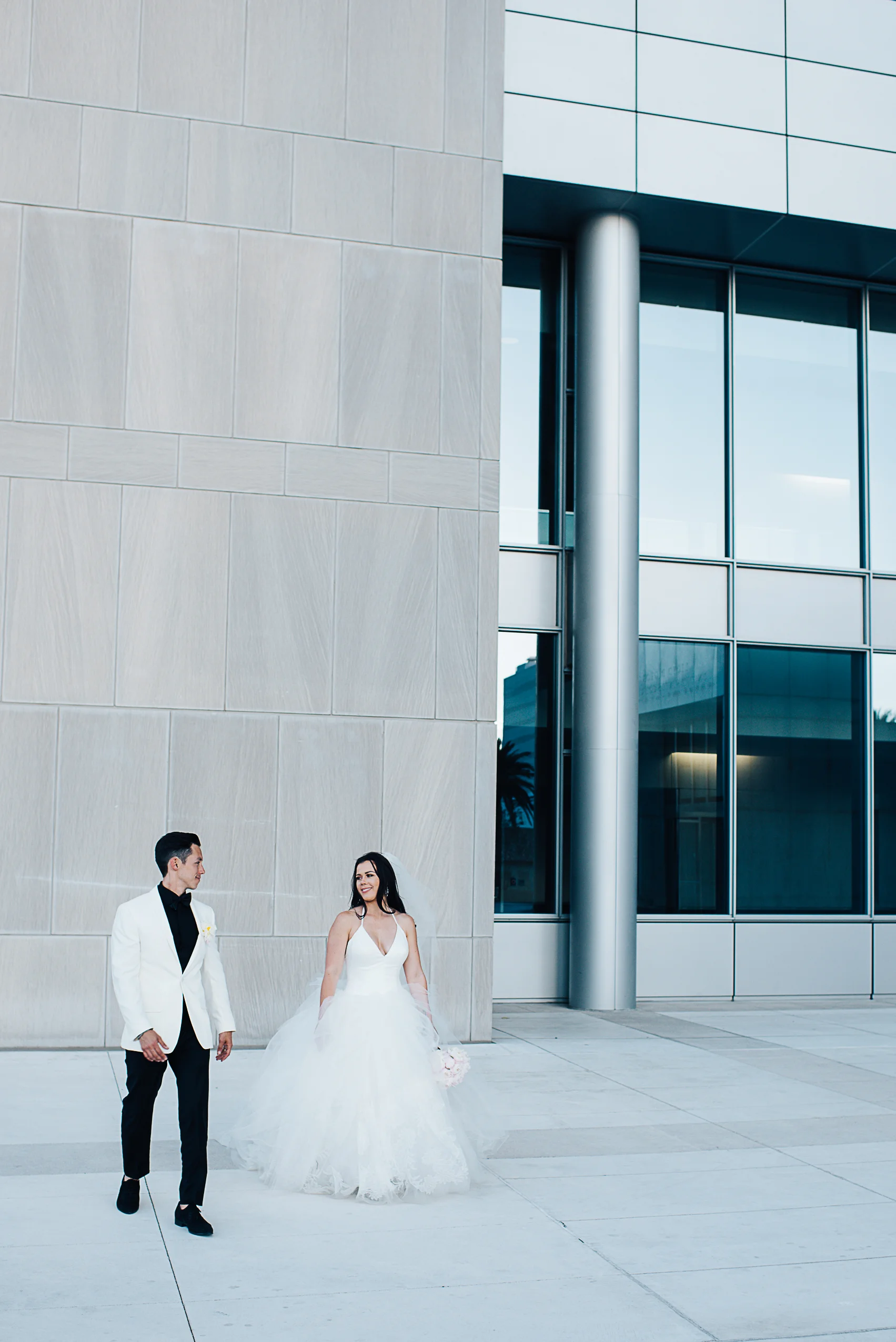 las vegas cosmopolitan wedding, las Vegas wedding, las vegas elopement, vegas wedding, vera wang wedding dress, handsome groom, beautiful bride, las vegas wedding photography, wedding inspiration, 1,000 roses, roses, simple wedding, classic wedding, vintage wedding, wedding photographer, ashley marie myers