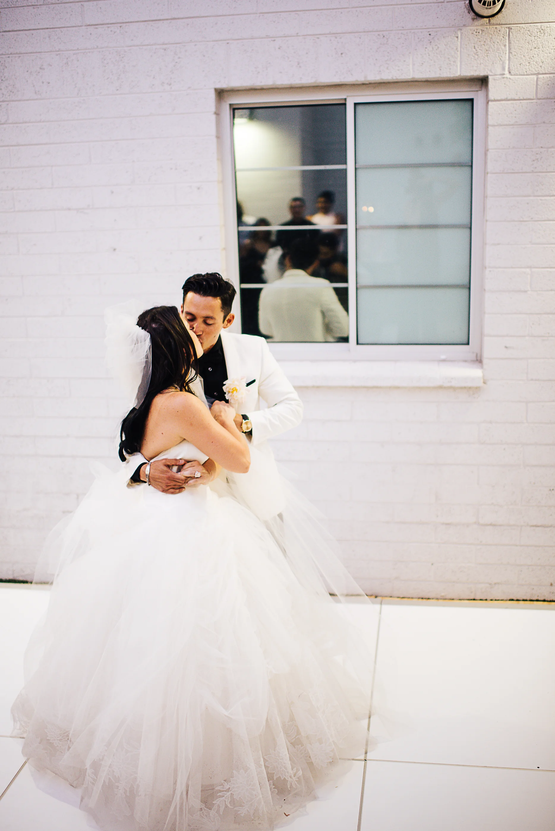 las vegas cosmopolitan wedding, las Vegas wedding, las vegas elopement, vegas wedding, vera wang wedding dress, handsome groom, beautiful bride, las vegas wedding photography, wedding inspiration, 1,000 roses, roses, simple wedding, classic wedding, vintage wedding, wedding photographer, ashley marie myers