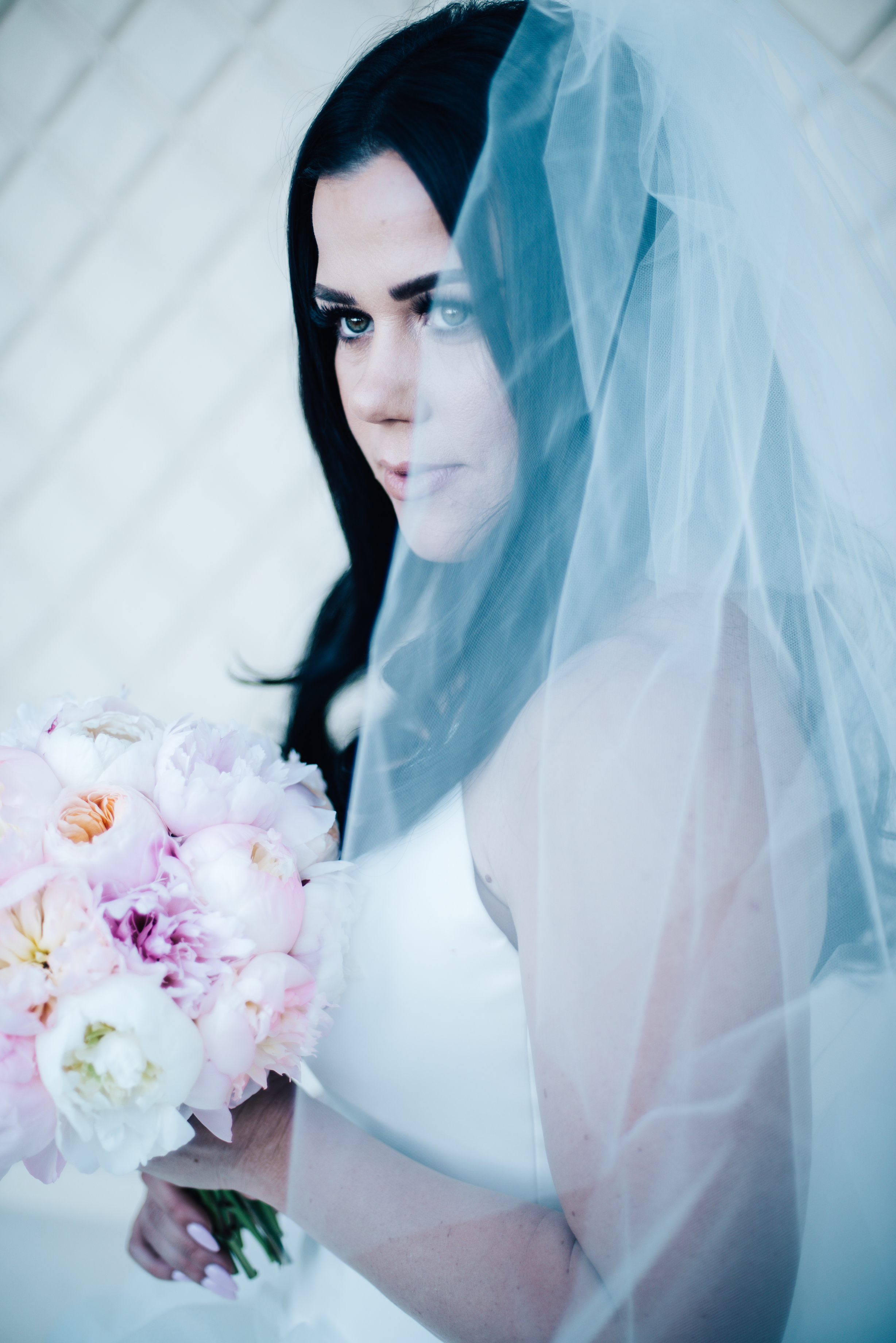 las vegas cosmopolitan wedding, las Vegas wedding, las vegas elopement, vegas wedding, vera wang wedding dress, handsome groom, beautiful bride, las vegas wedding photography, wedding inspiration, 1,000 roses, roses, simple wedding, classic wedding, vintage wedding, wedding photographer, ashley marie myers